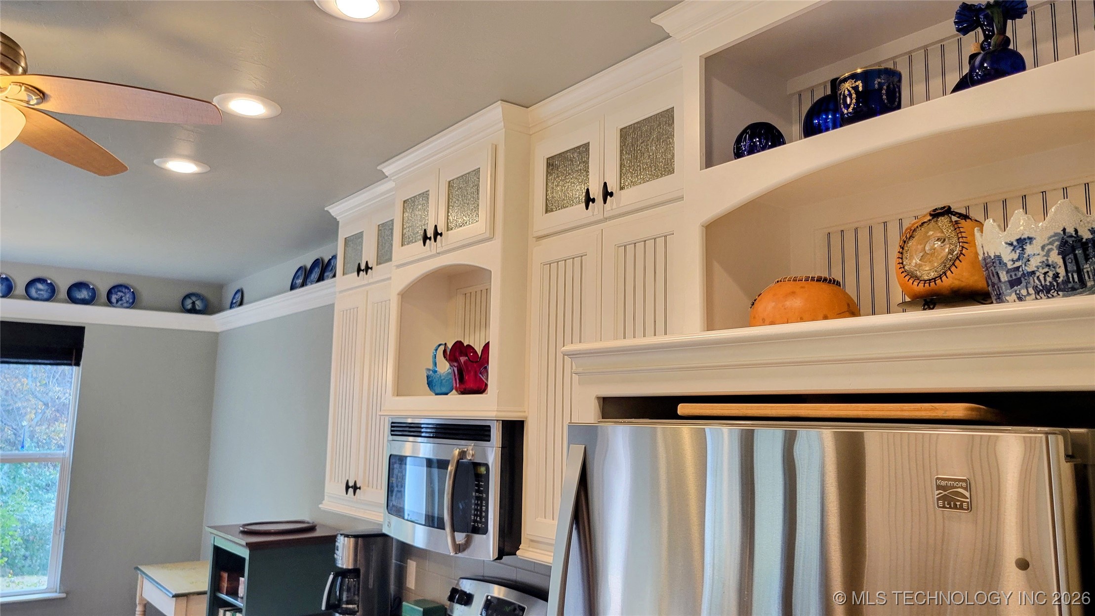 2407 E 18th Property Photo 17