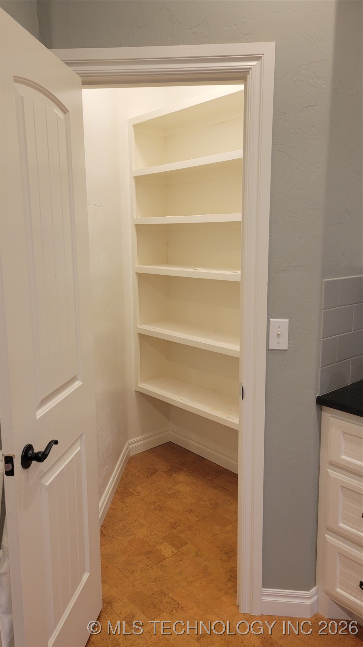 2407 E 18th Property Photo 18