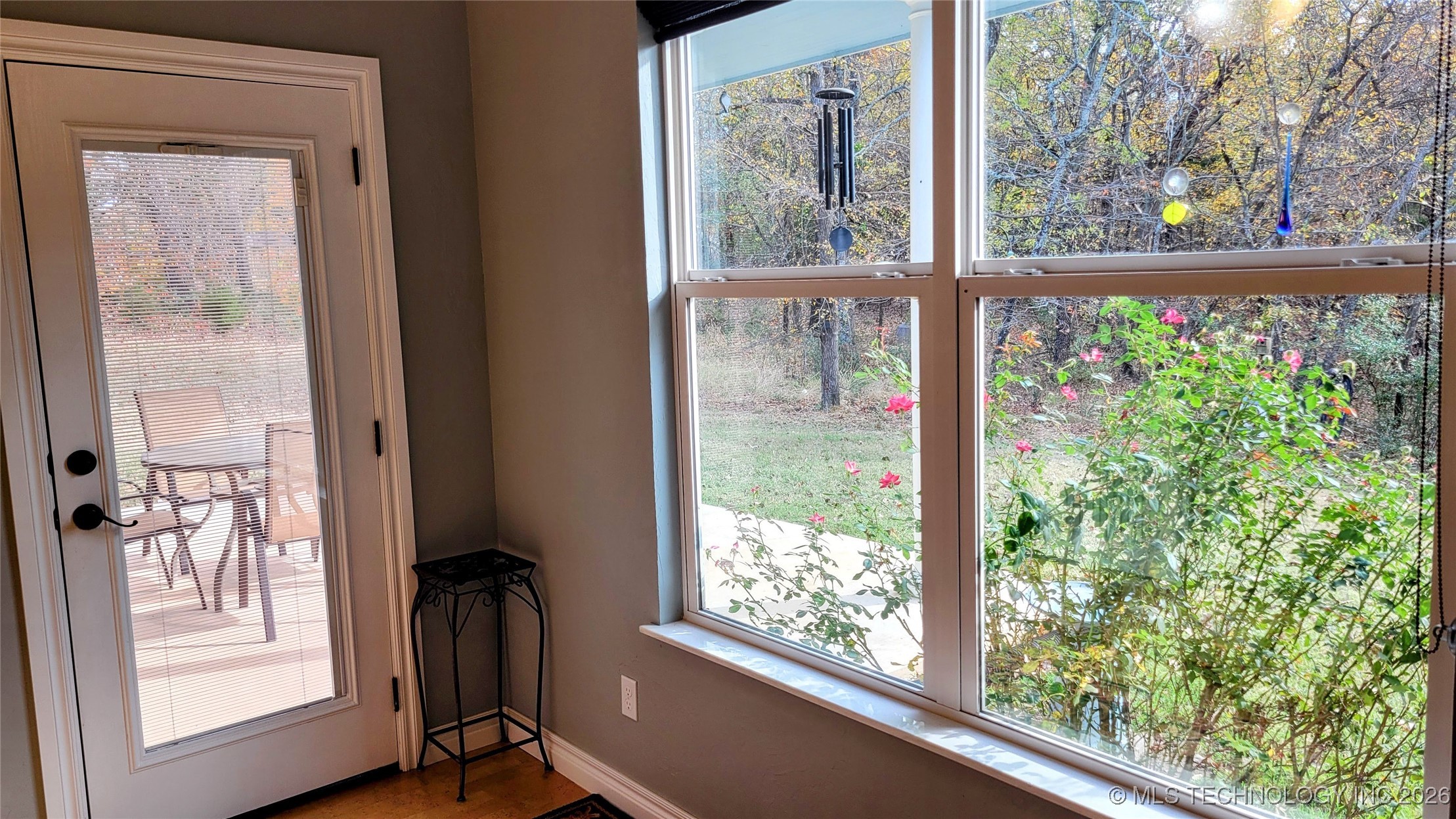 2407 E 18th Property Photo 20