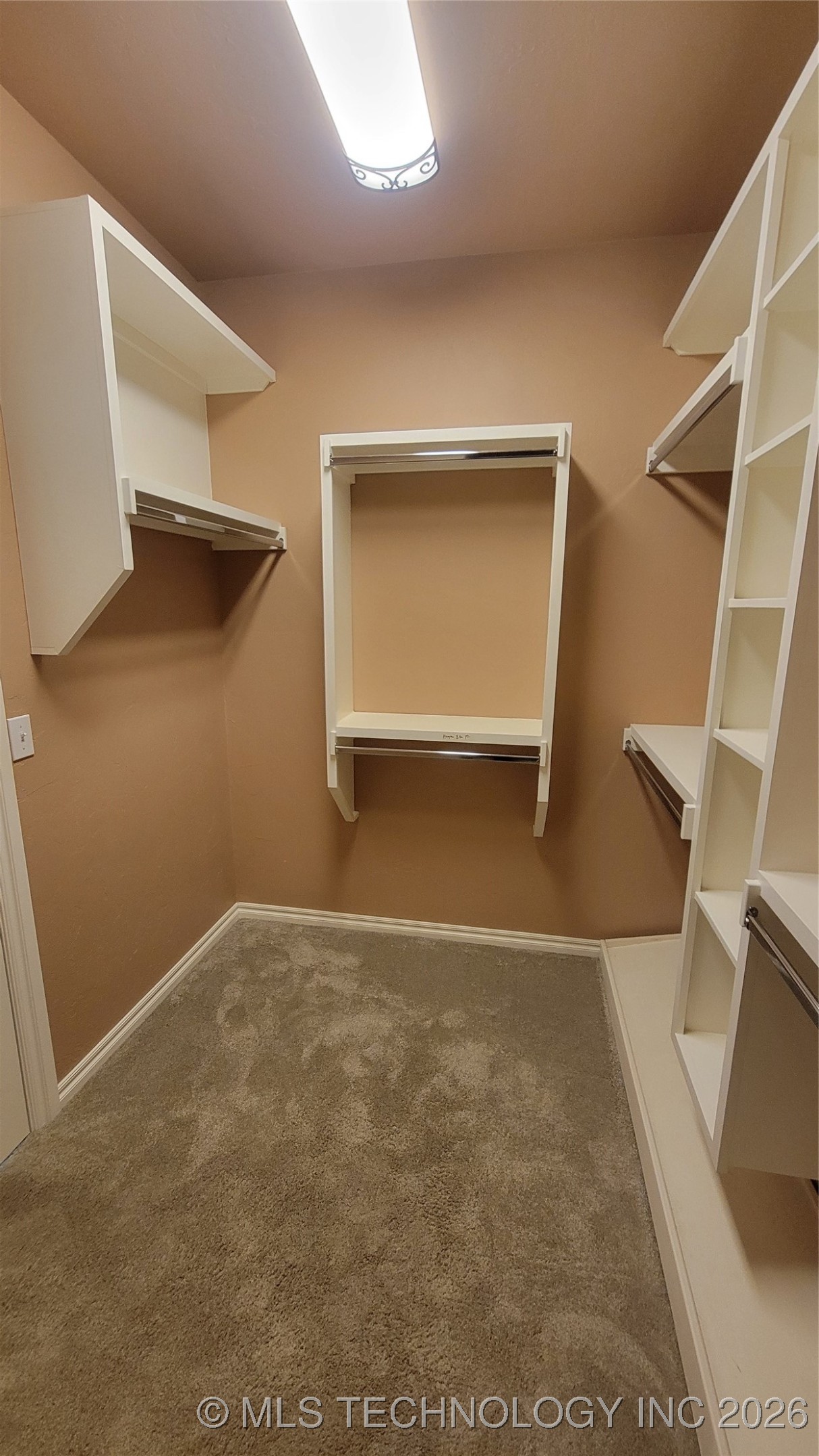 2407 E 18th Property Photo 31