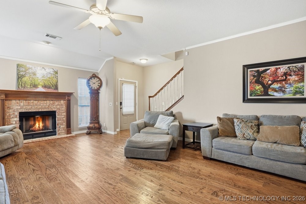 11523 S 105th Avenue E Property Photo 8