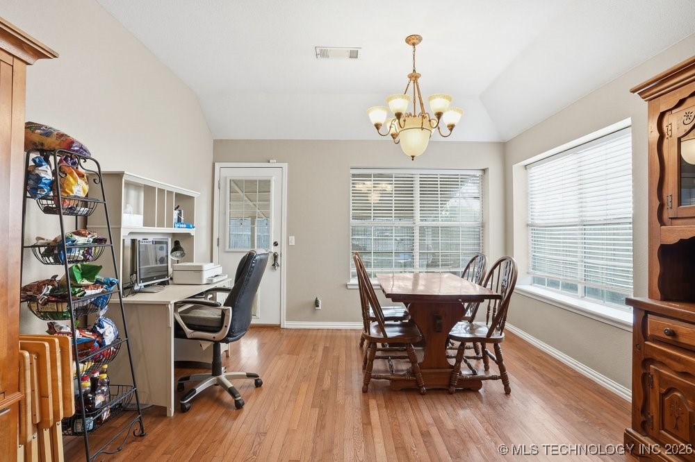 11523 S 105th Avenue E Property Photo 24