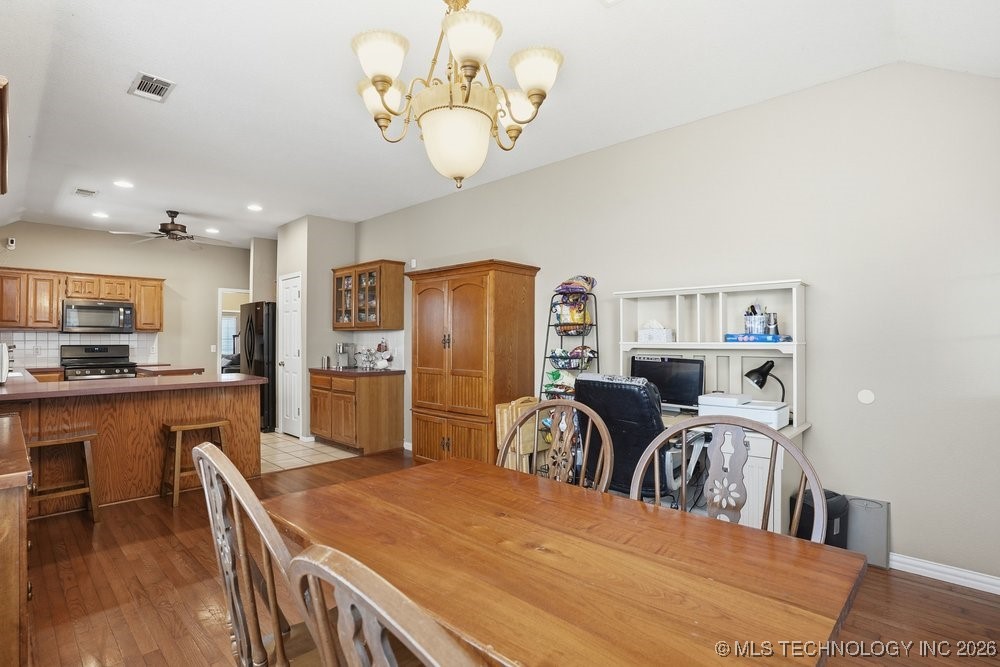 11523 S 105th Avenue E Property Photo 27