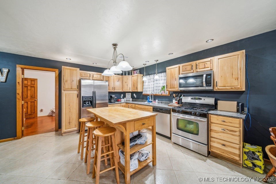 396 Cherokee Lane Property Photo 9