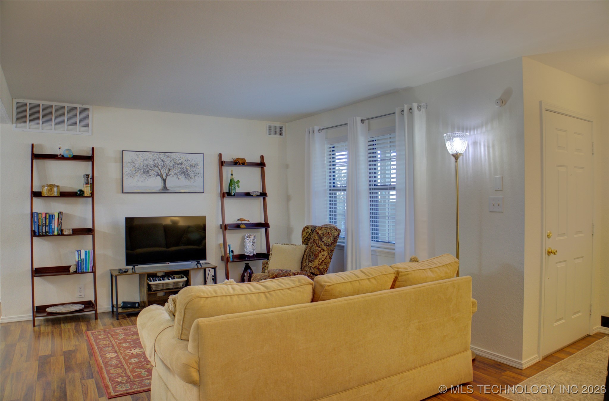 4711 E 93rd Court 25e Property Photo 7