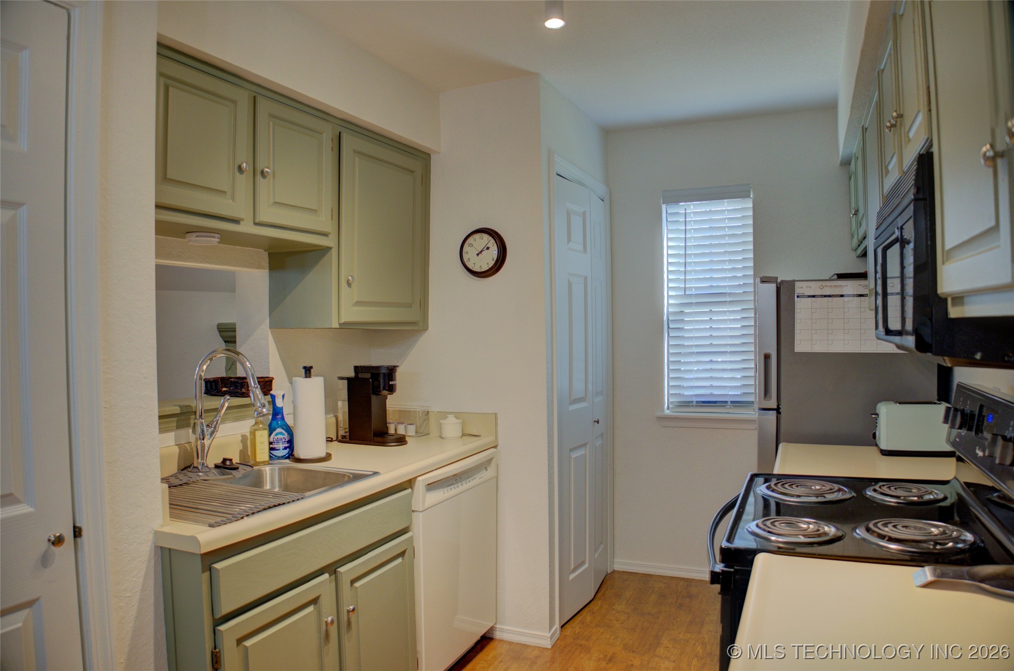 4711 E 93rd Court 25e Property Photo 11