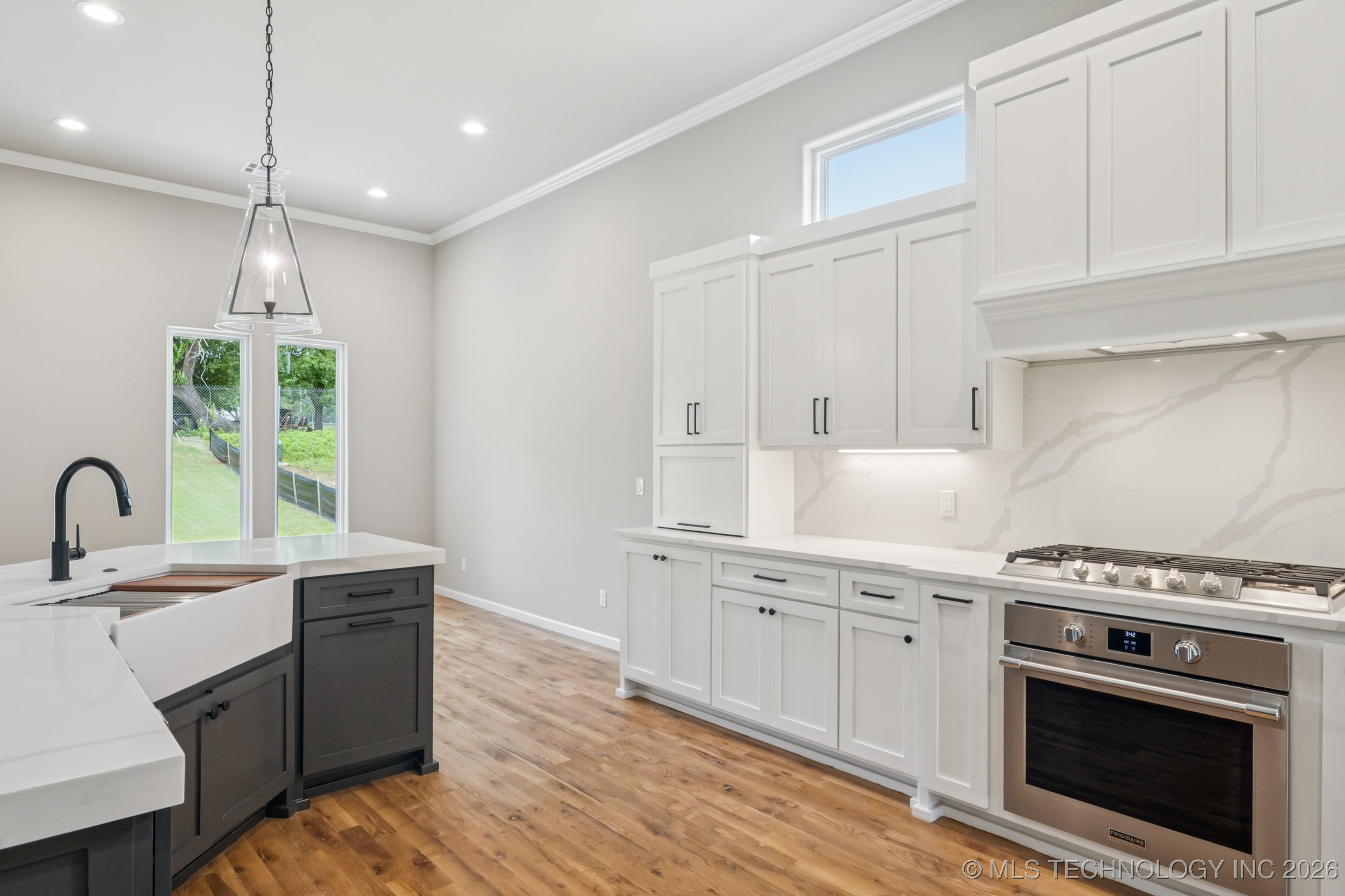 11260 S Fir Avenue Property Photo 17