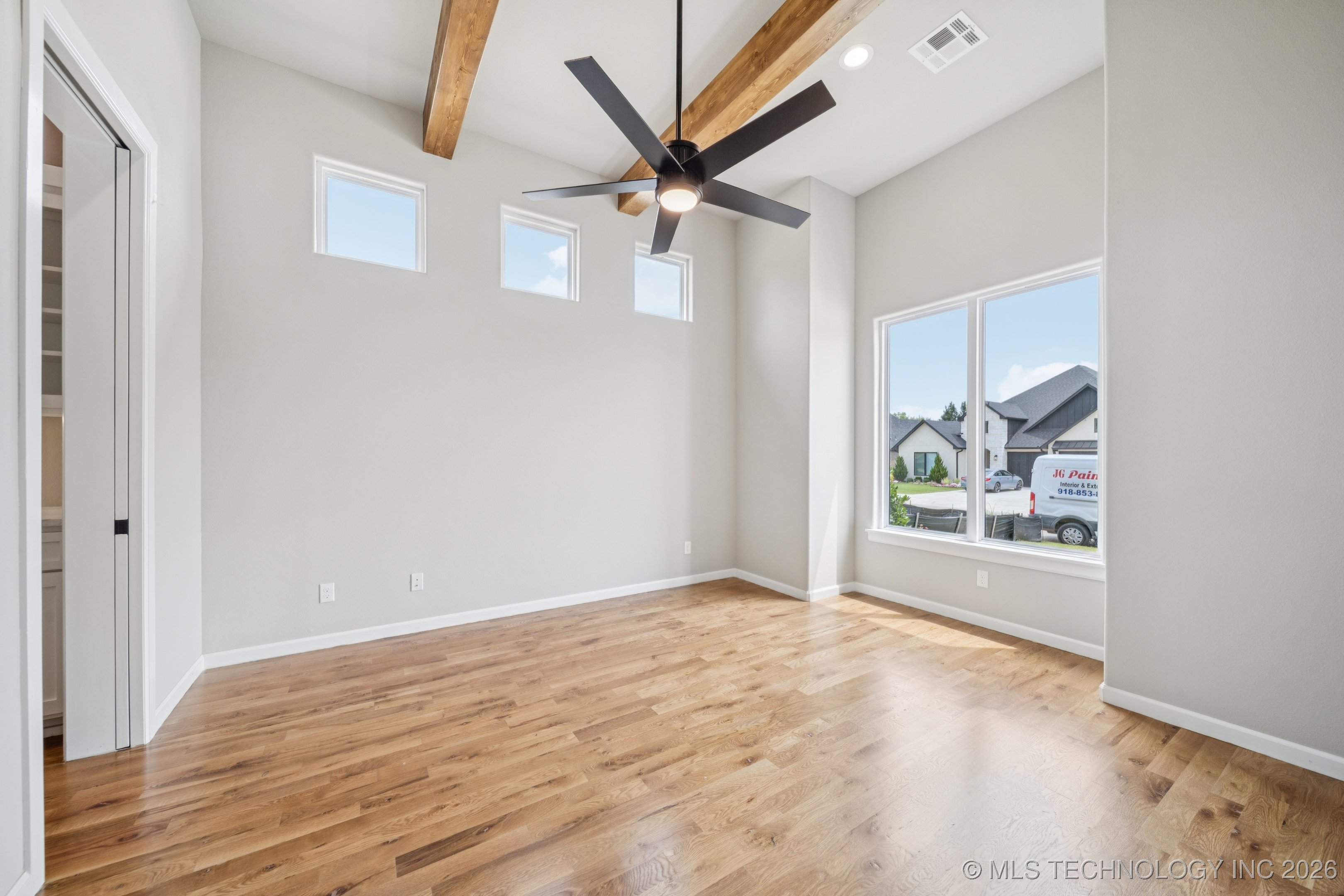 11260 S Fir Avenue Property Photo 22