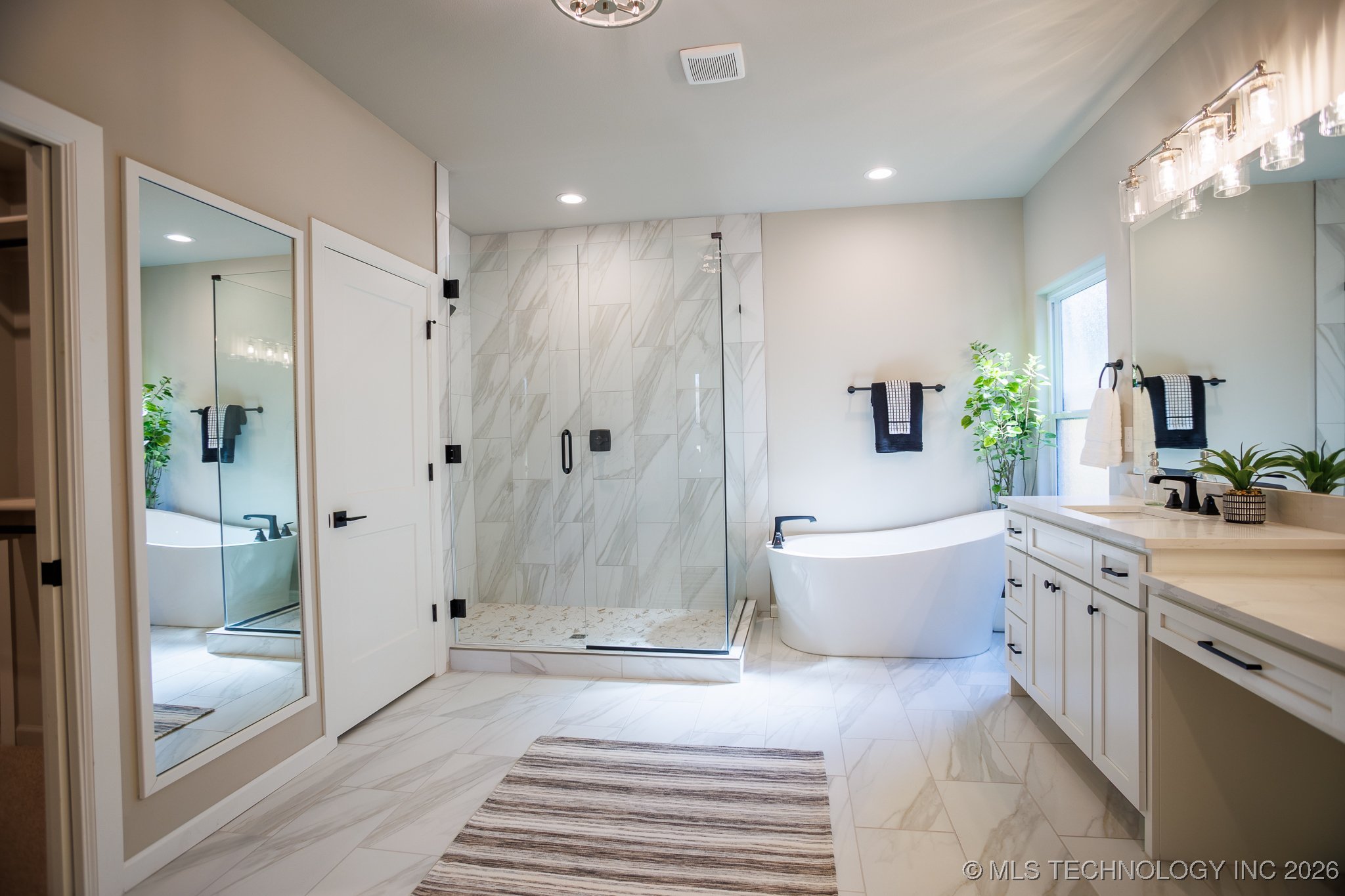 11260 S Fir Avenue Property Photo 27