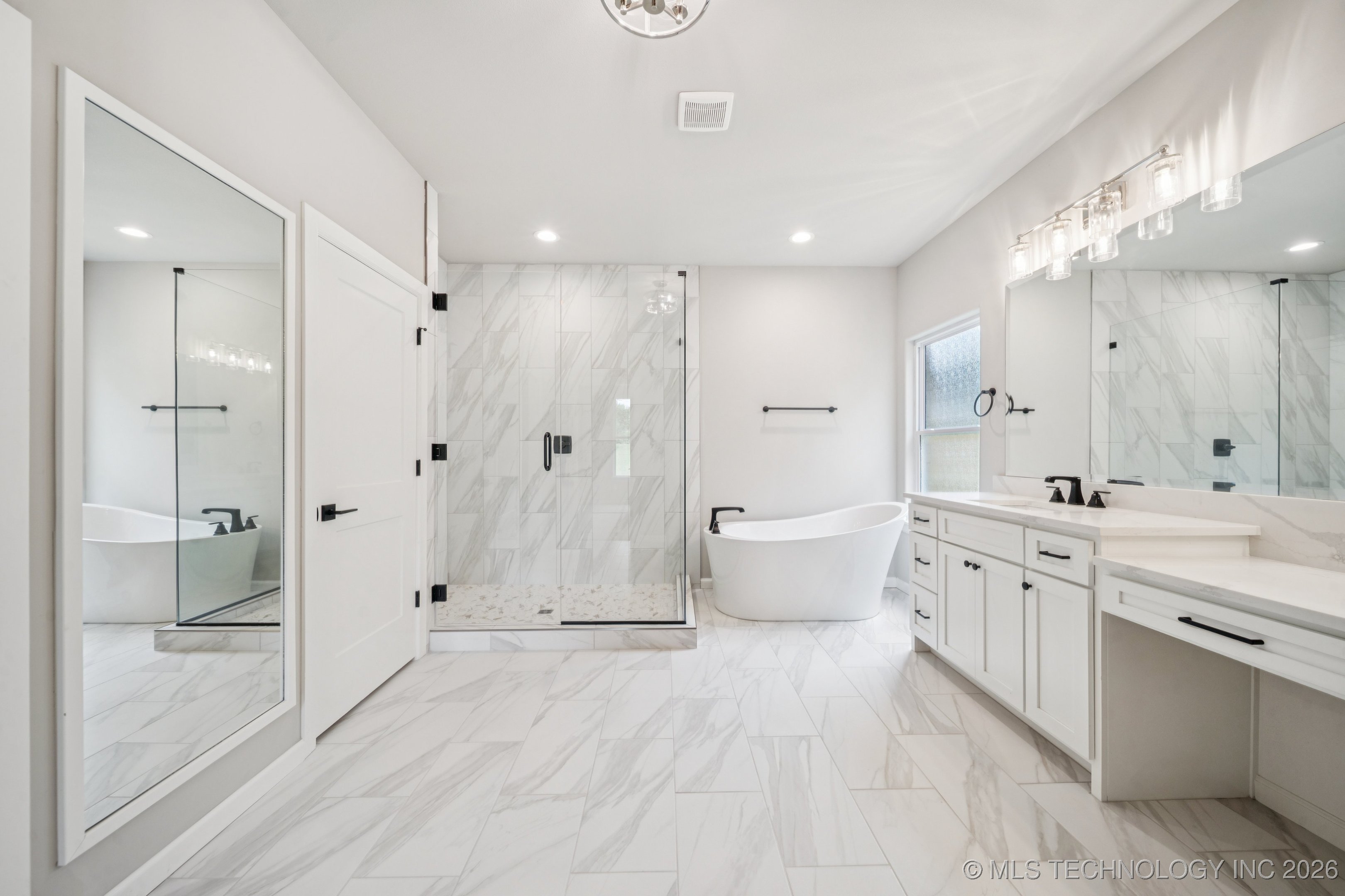 11260 S Fir Avenue Property Photo 30