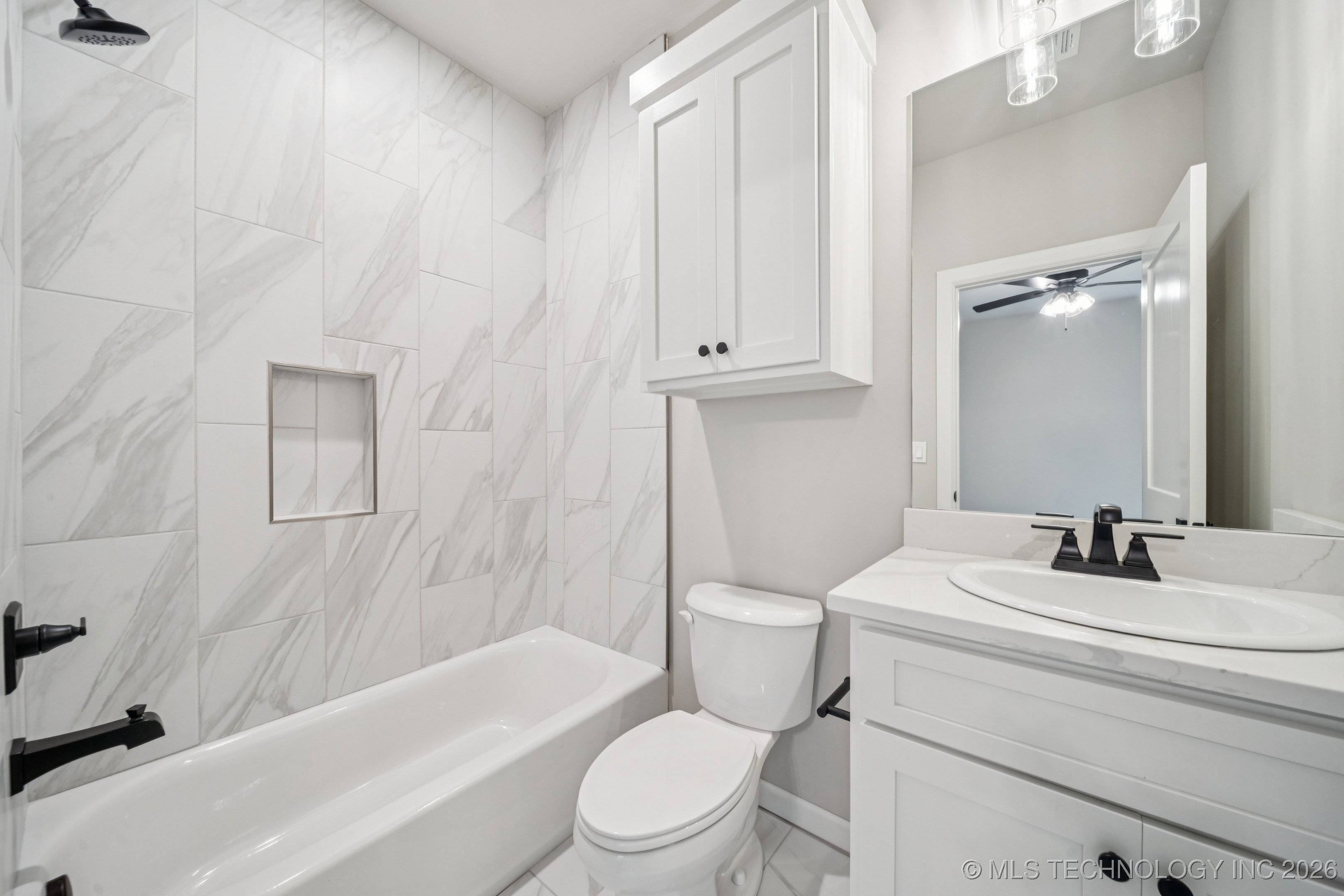 11260 S Fir Avenue Property Photo 33