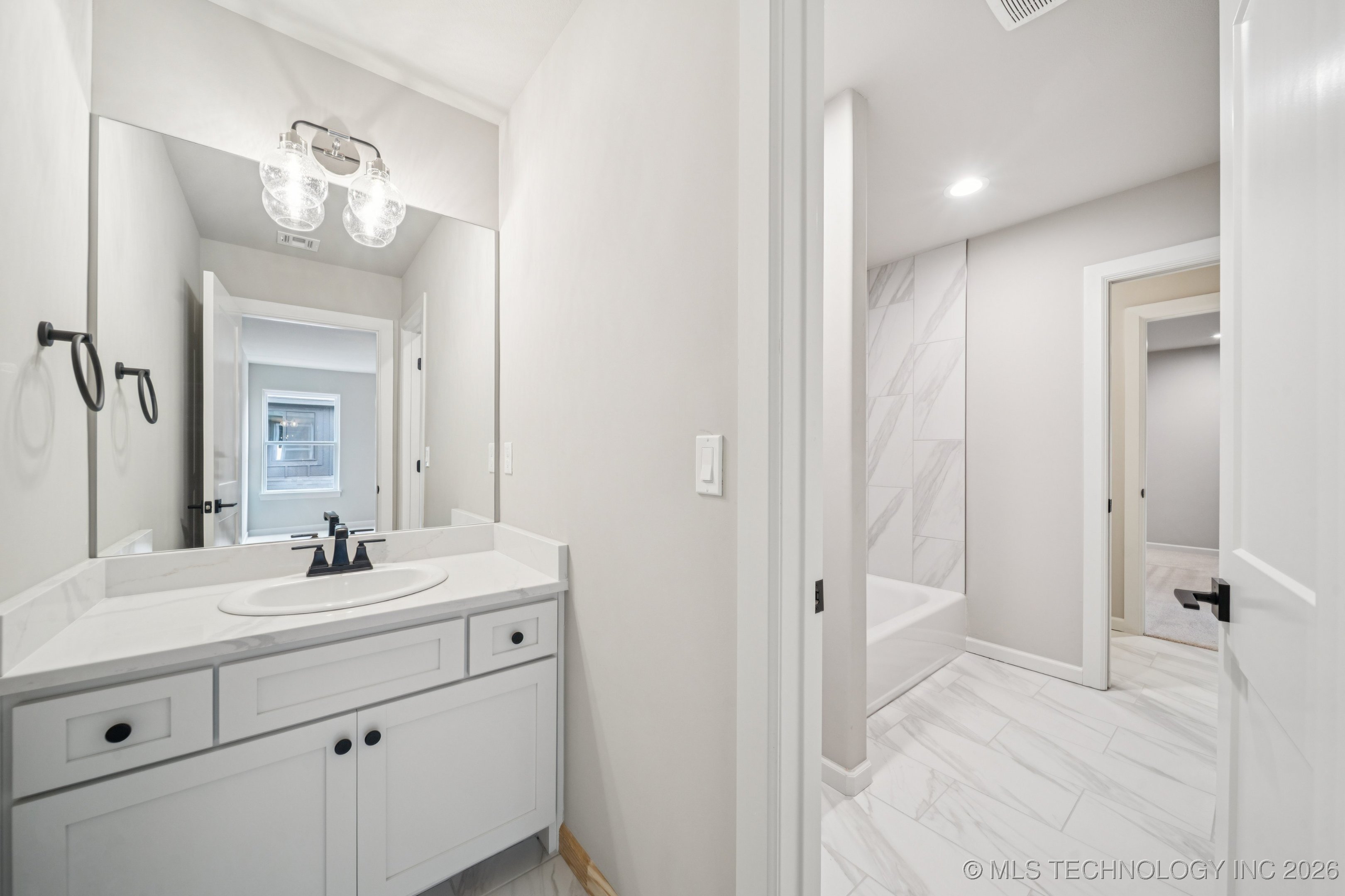 11260 S Fir Avenue Property Photo 37