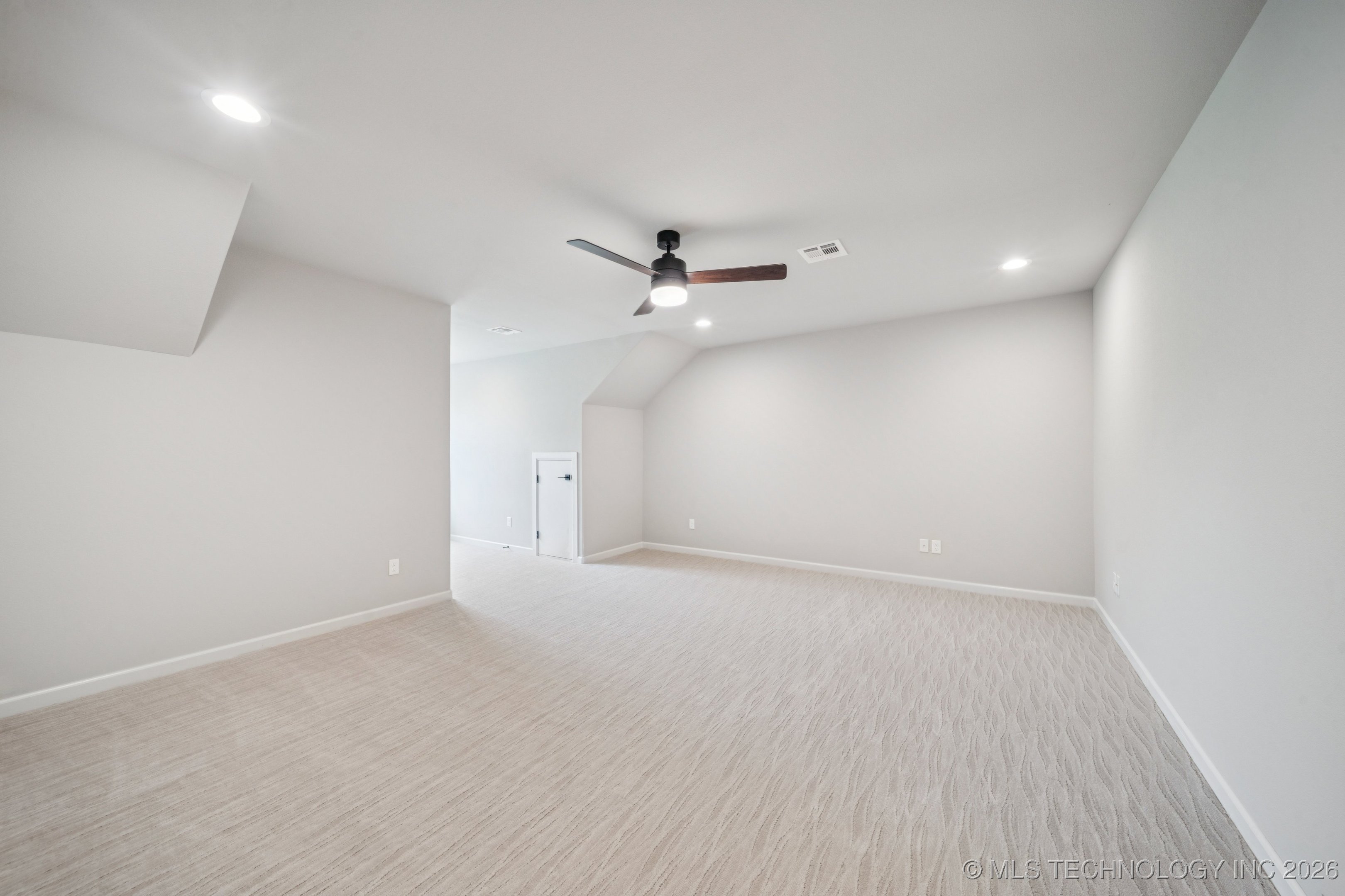 11260 S Fir Avenue Property Photo 39