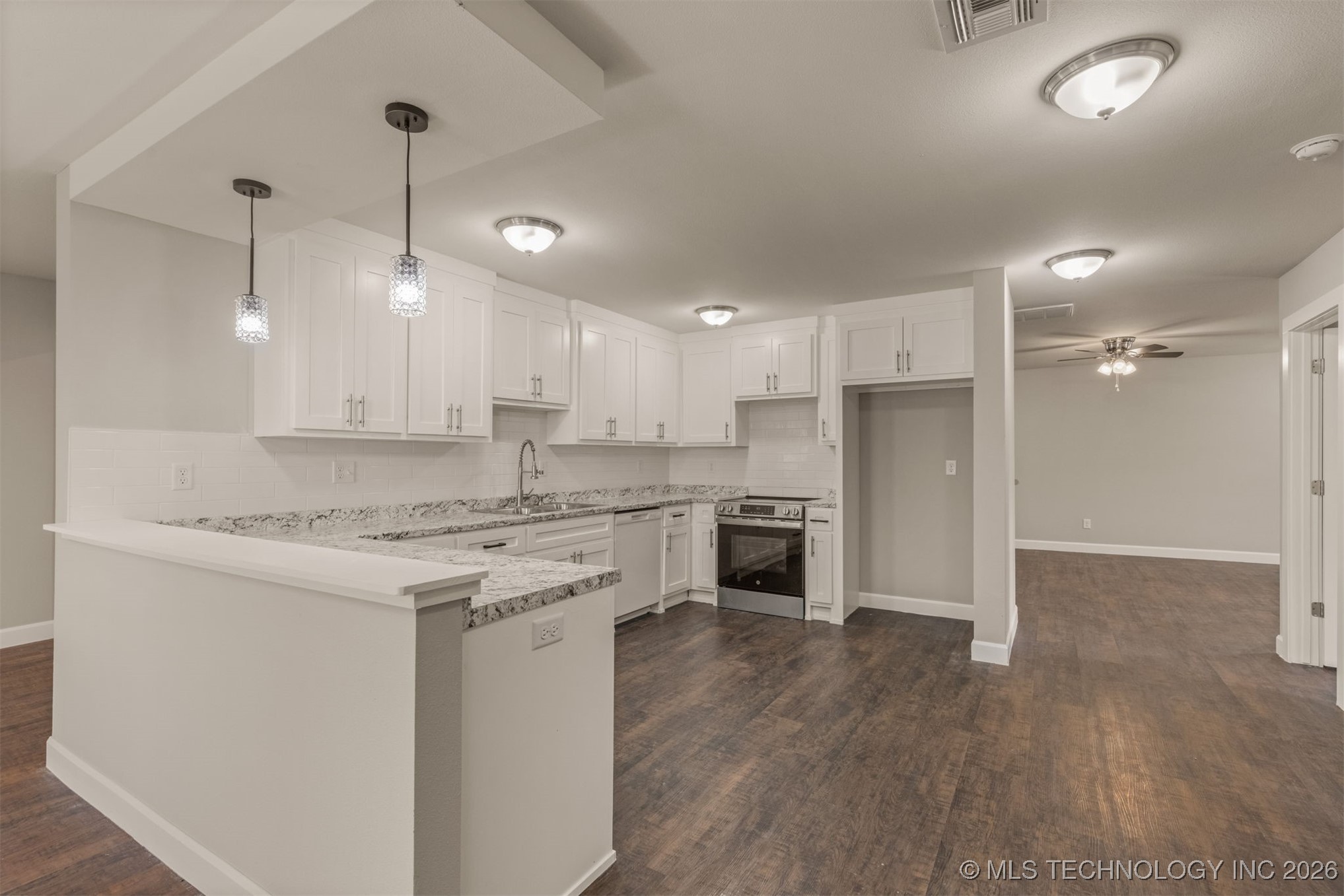 714 Cedar Lane Property Photo 10