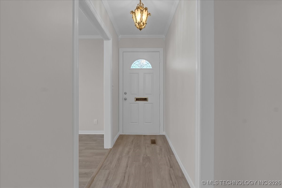 296 S 118th East Avenue Property Photo 4