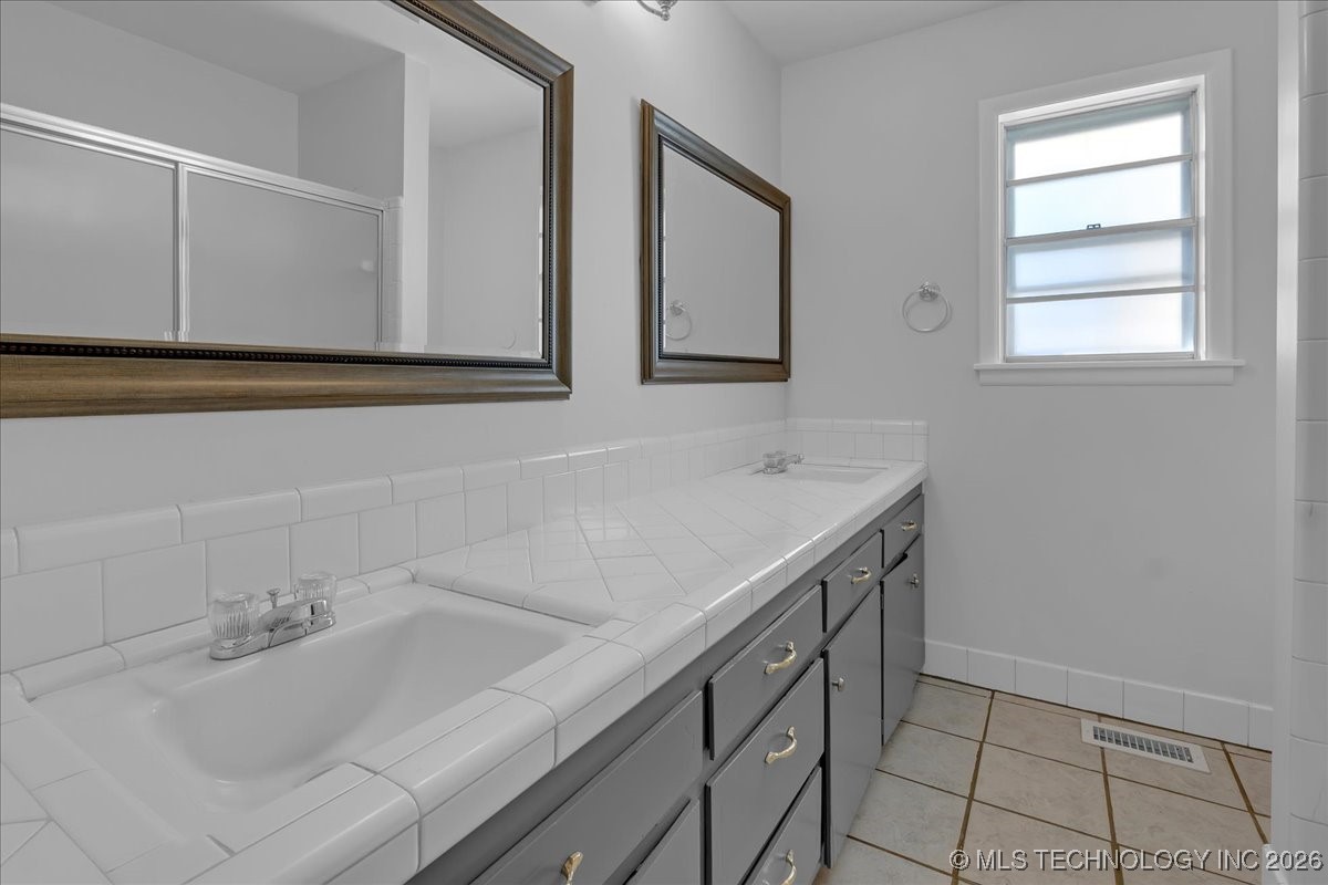 296 S 118th East Avenue Property Photo 18