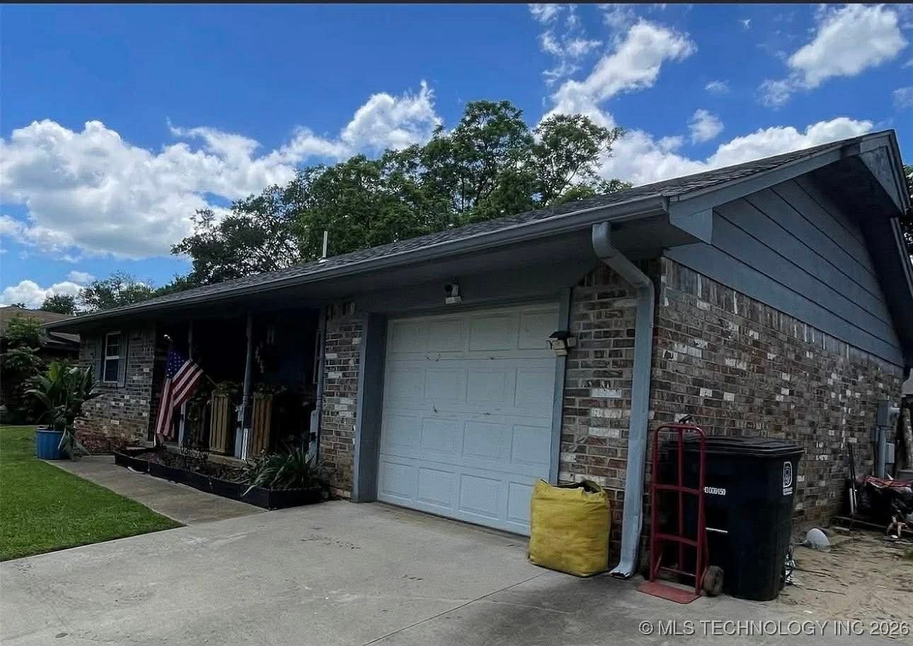 1715 Worley Street Property Photo 3