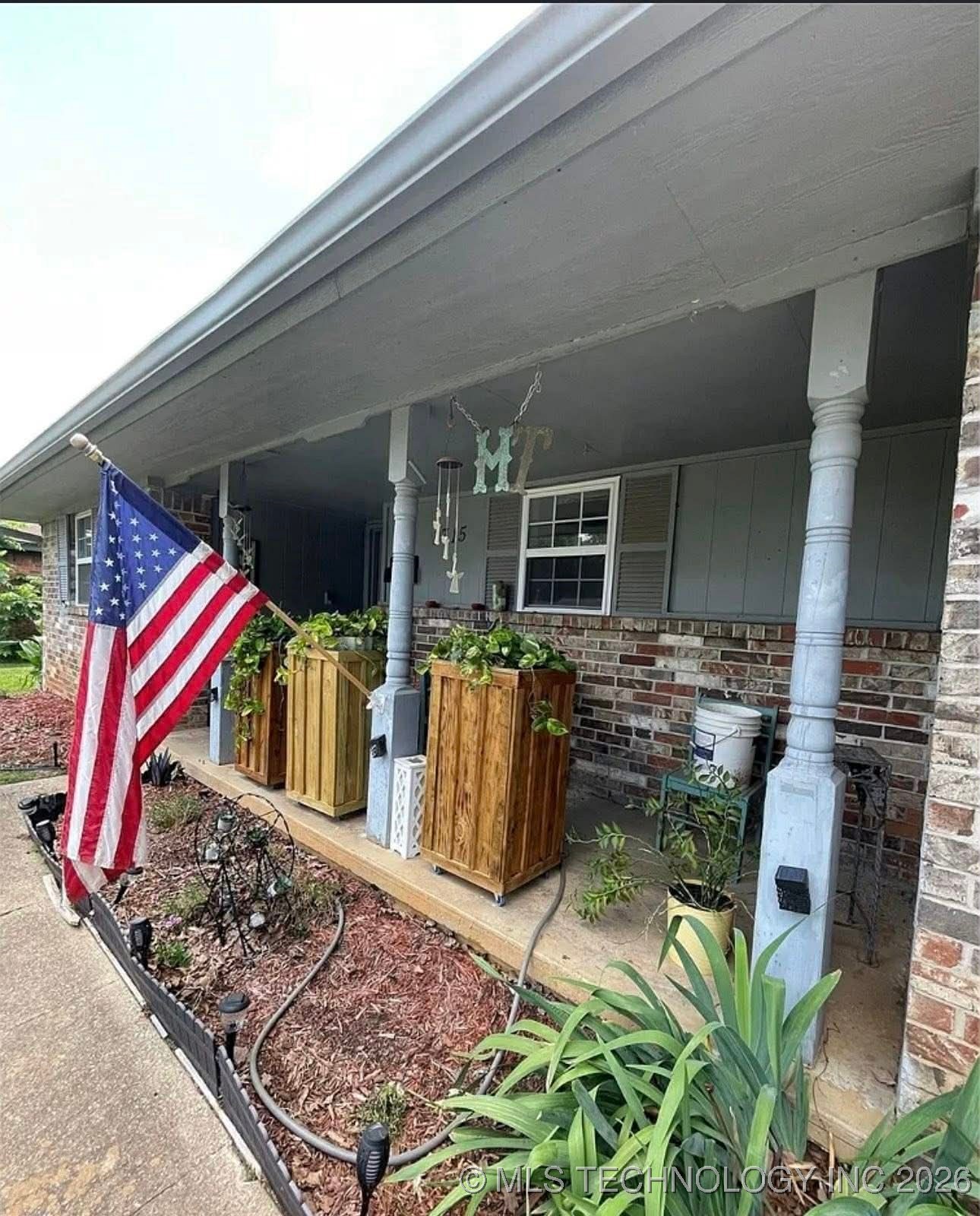 1715 Worley Street Property Photo 6