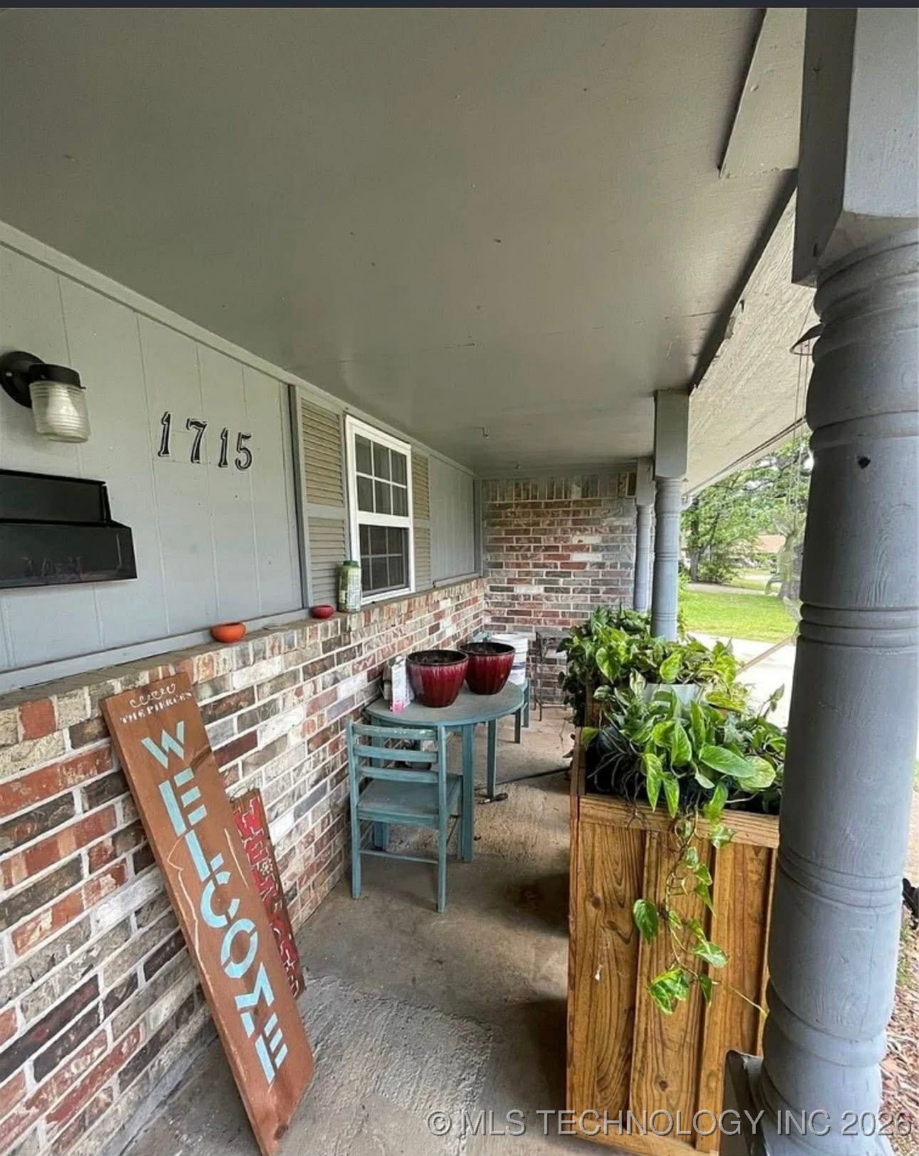 1715 Worley Street Property Photo 8