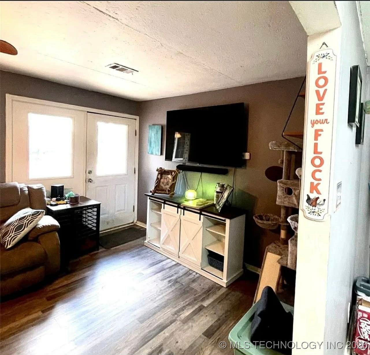 1715 Worley Street Property Photo 13