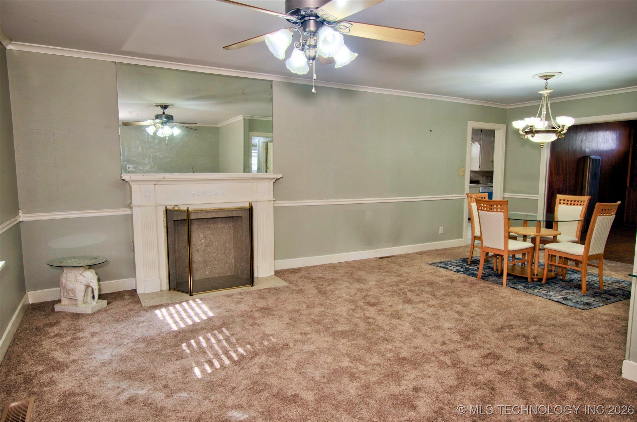 1502 Hayes Street Property Photo 4