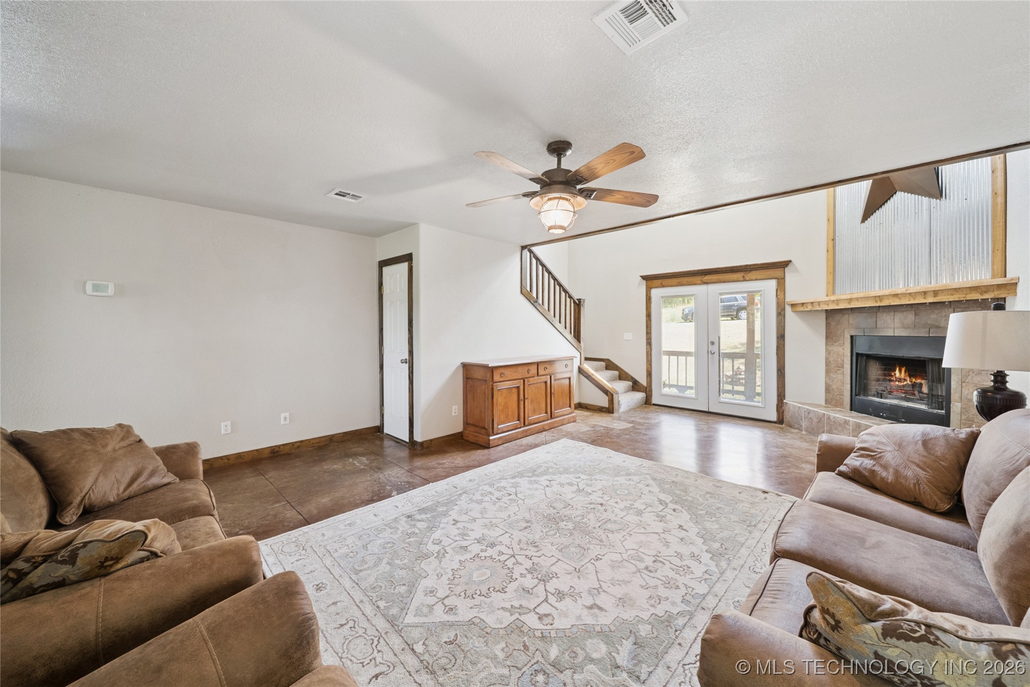 11822 S Rawhide Road E Property Photo 8