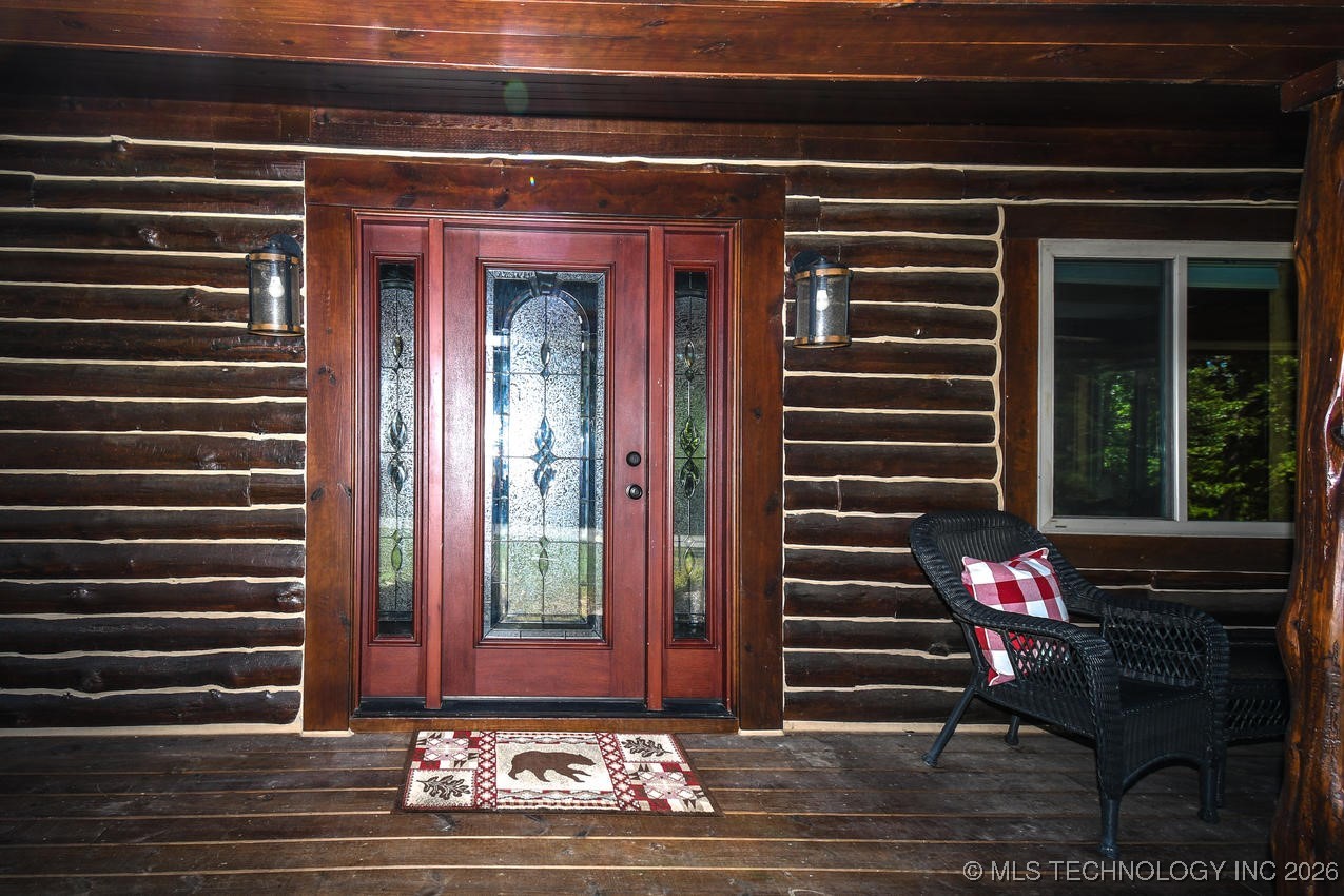 420 Deer Lake Drive Property Photo 4