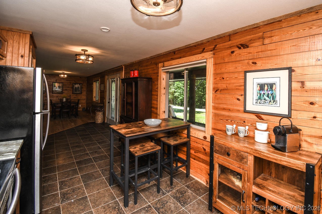 420 Deer Lake Drive Property Photo 19