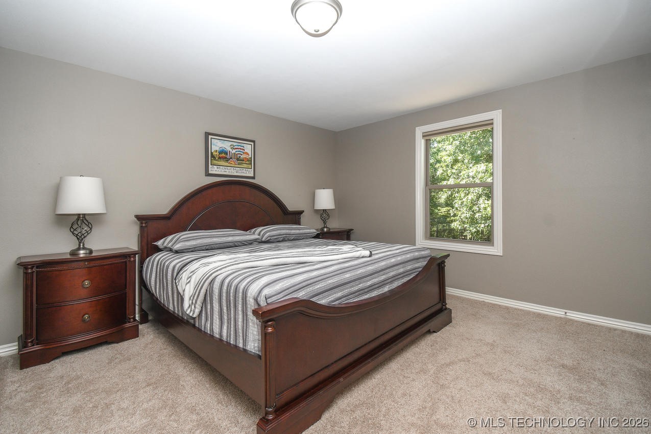 420 Deer Lake Drive Property Photo 23