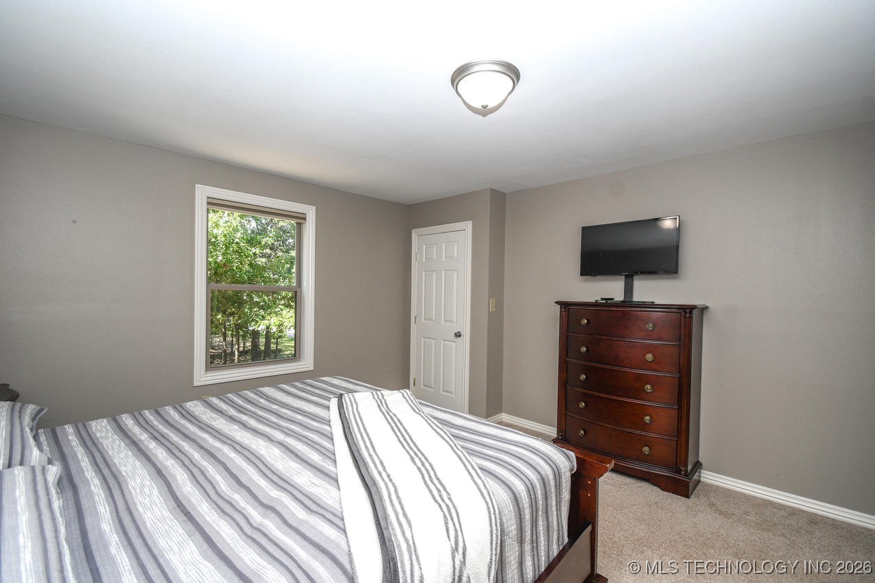 420 Deer Lake Drive Property Photo 24