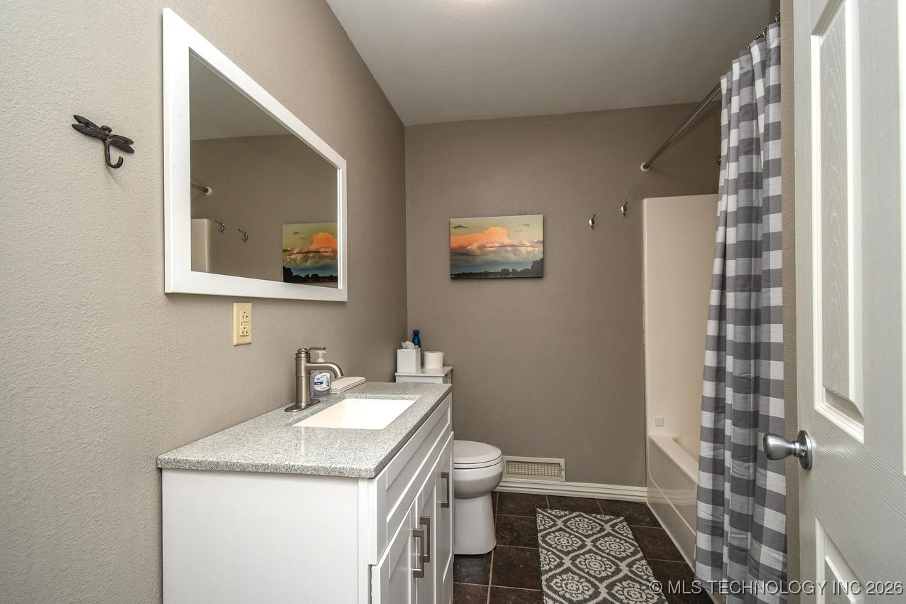 420 Deer Lake Drive Property Photo 27