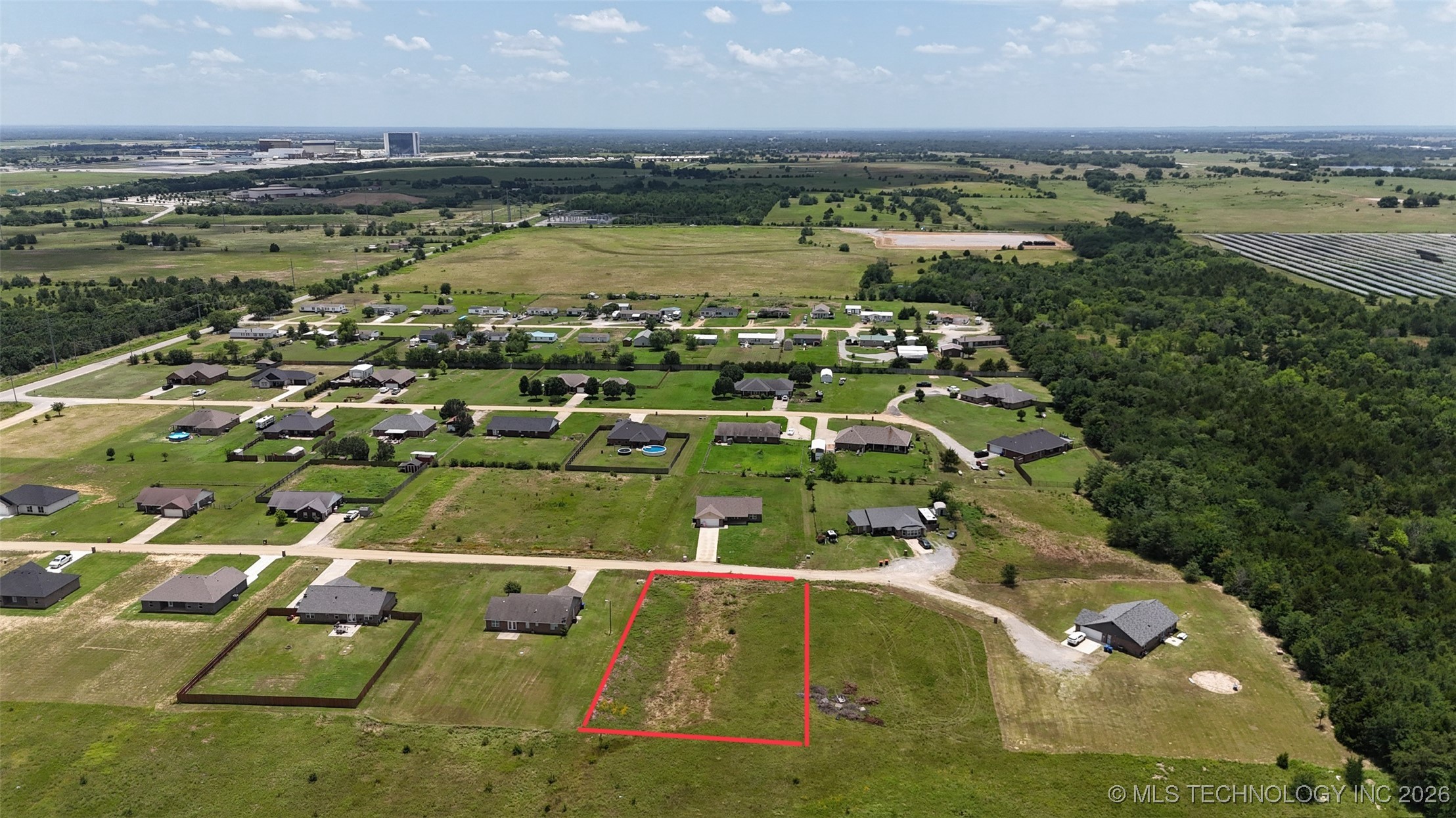 180 Michael Avenue Property Photo 1