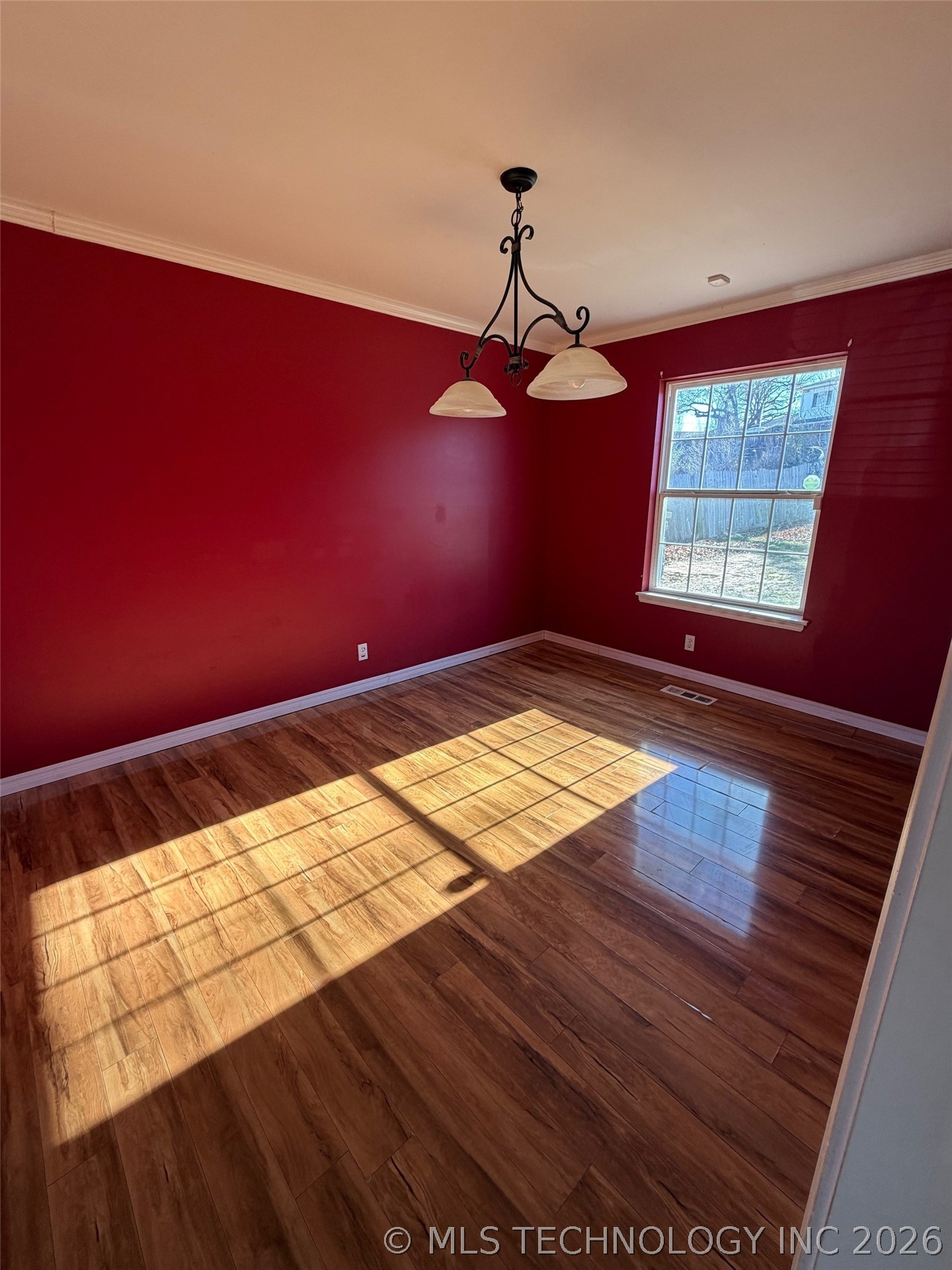 5716 S 80th East Avenue Property Photo 7