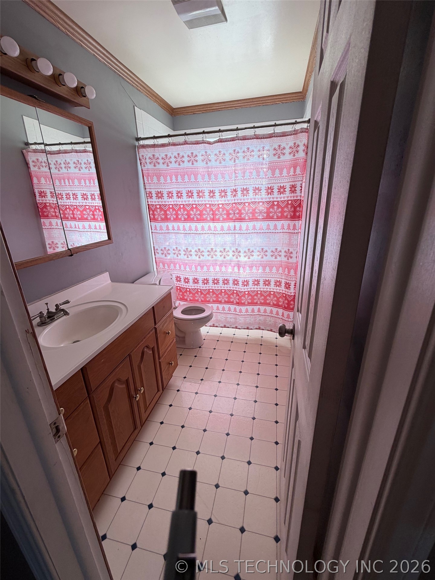 5716 S 80th East Avenue Property Photo 12