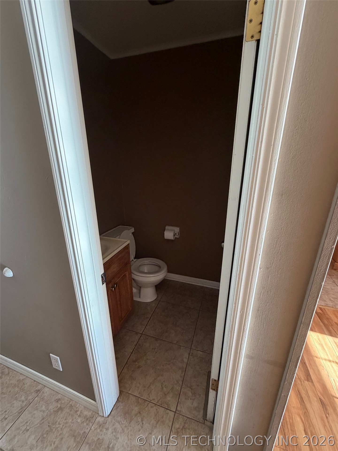 5716 S 80th East Avenue Property Photo 24