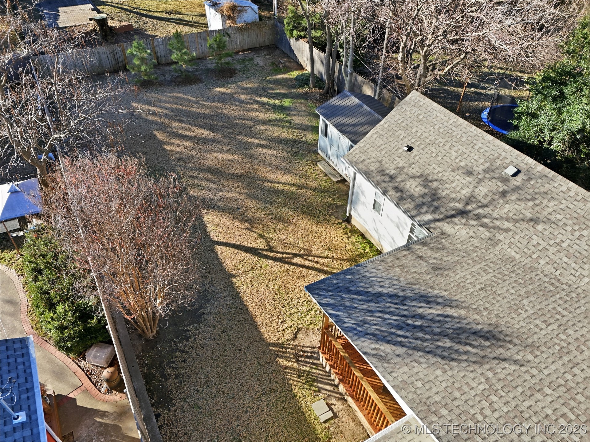 2518 E 17th Street Property Photo 5