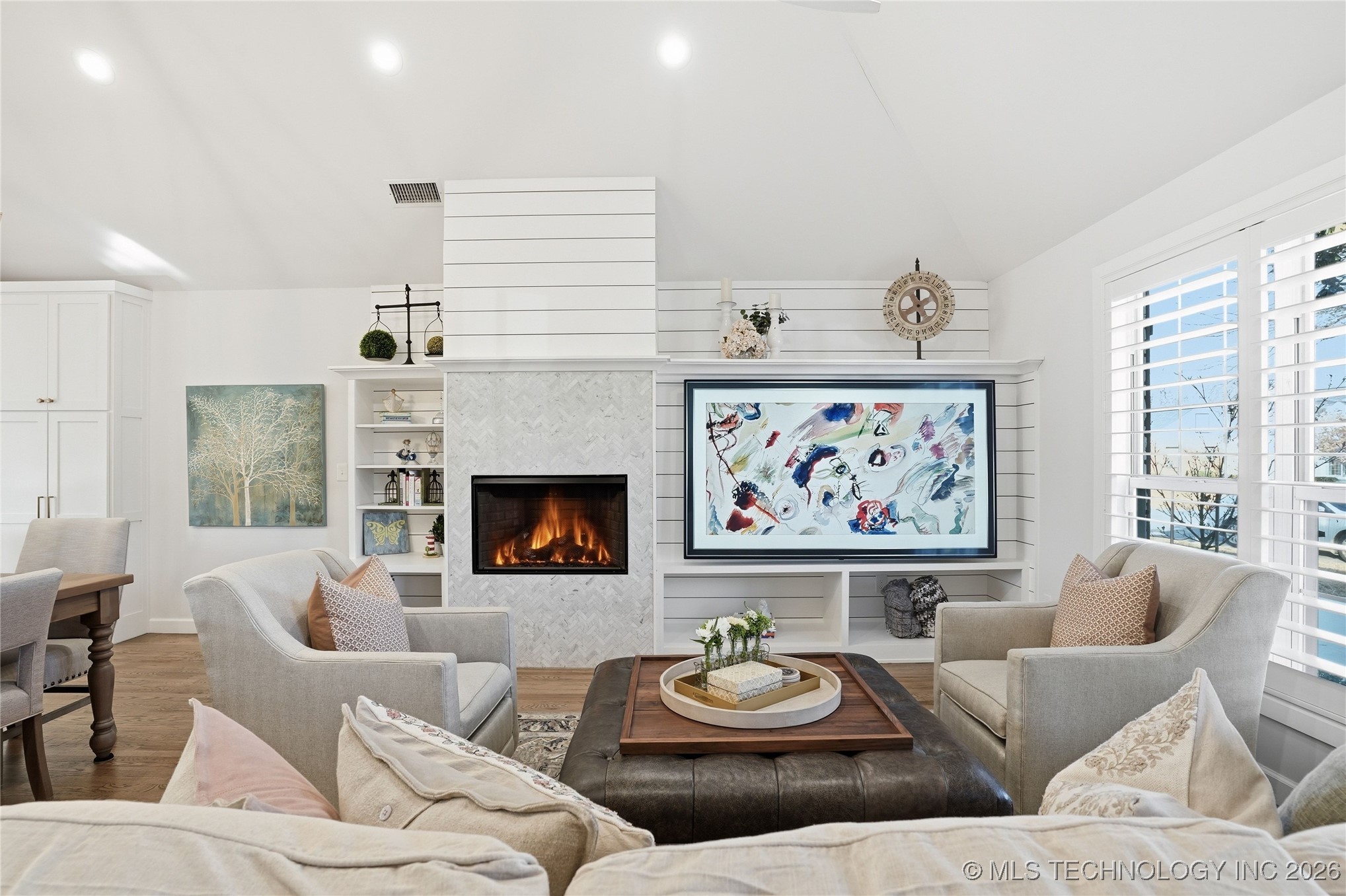 2518 E 17th Street Property Photo 12