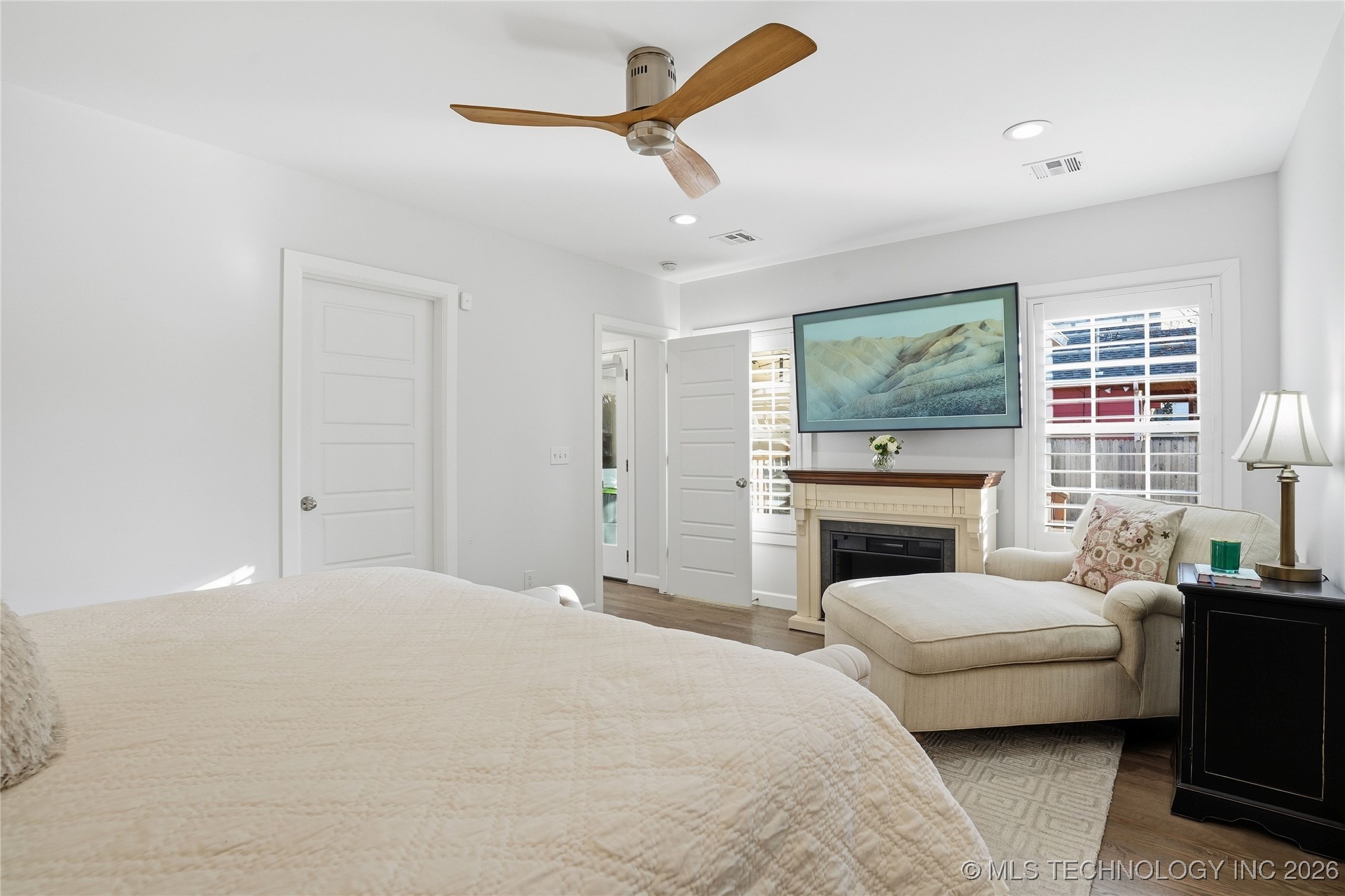 2518 E 17th Street Property Photo 29