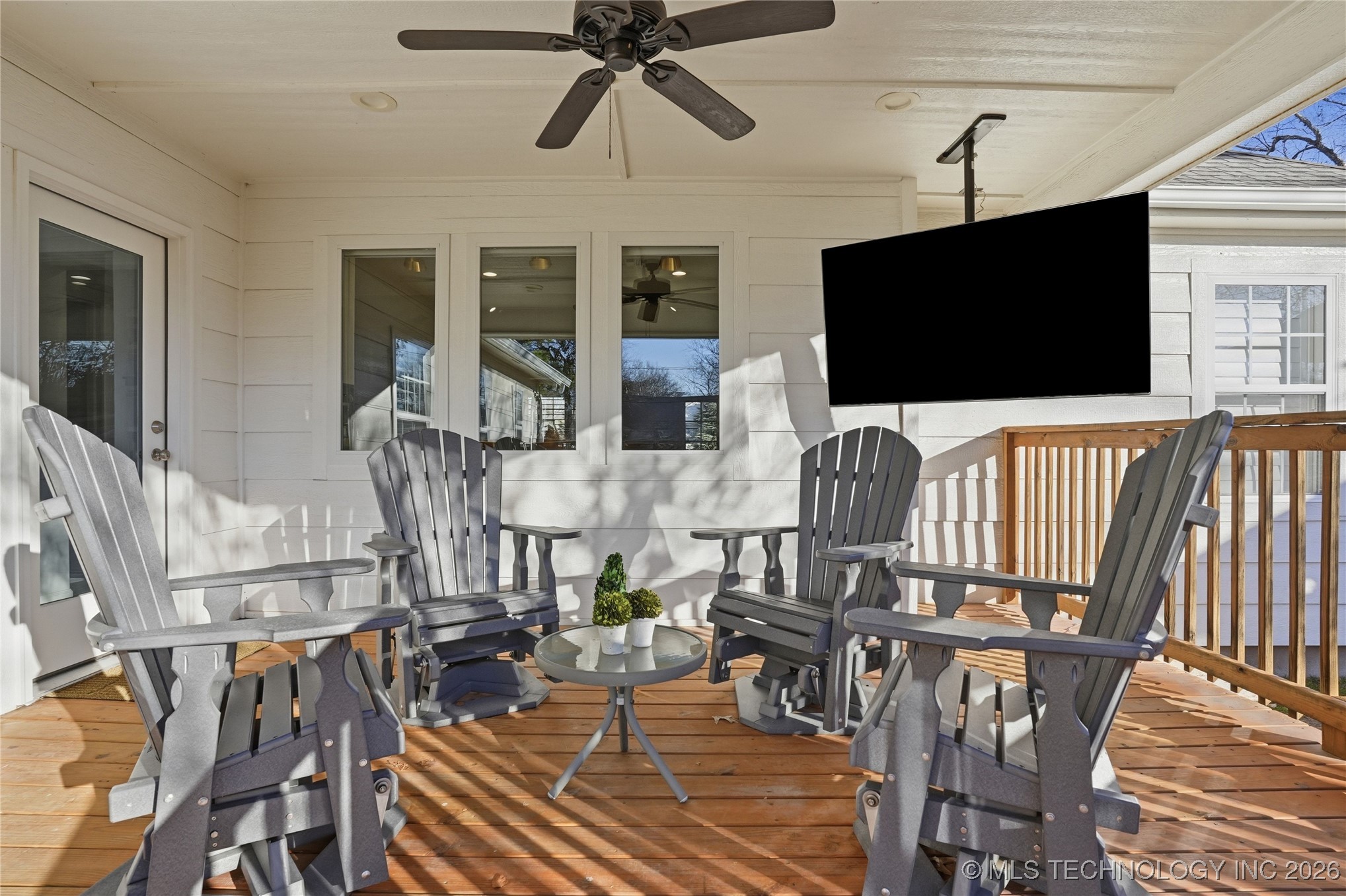 2518 E 17th Street Property Photo 49