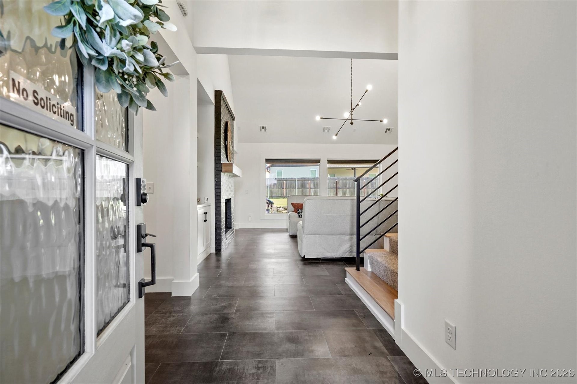 2035 E 138th Place S Property Photo 4