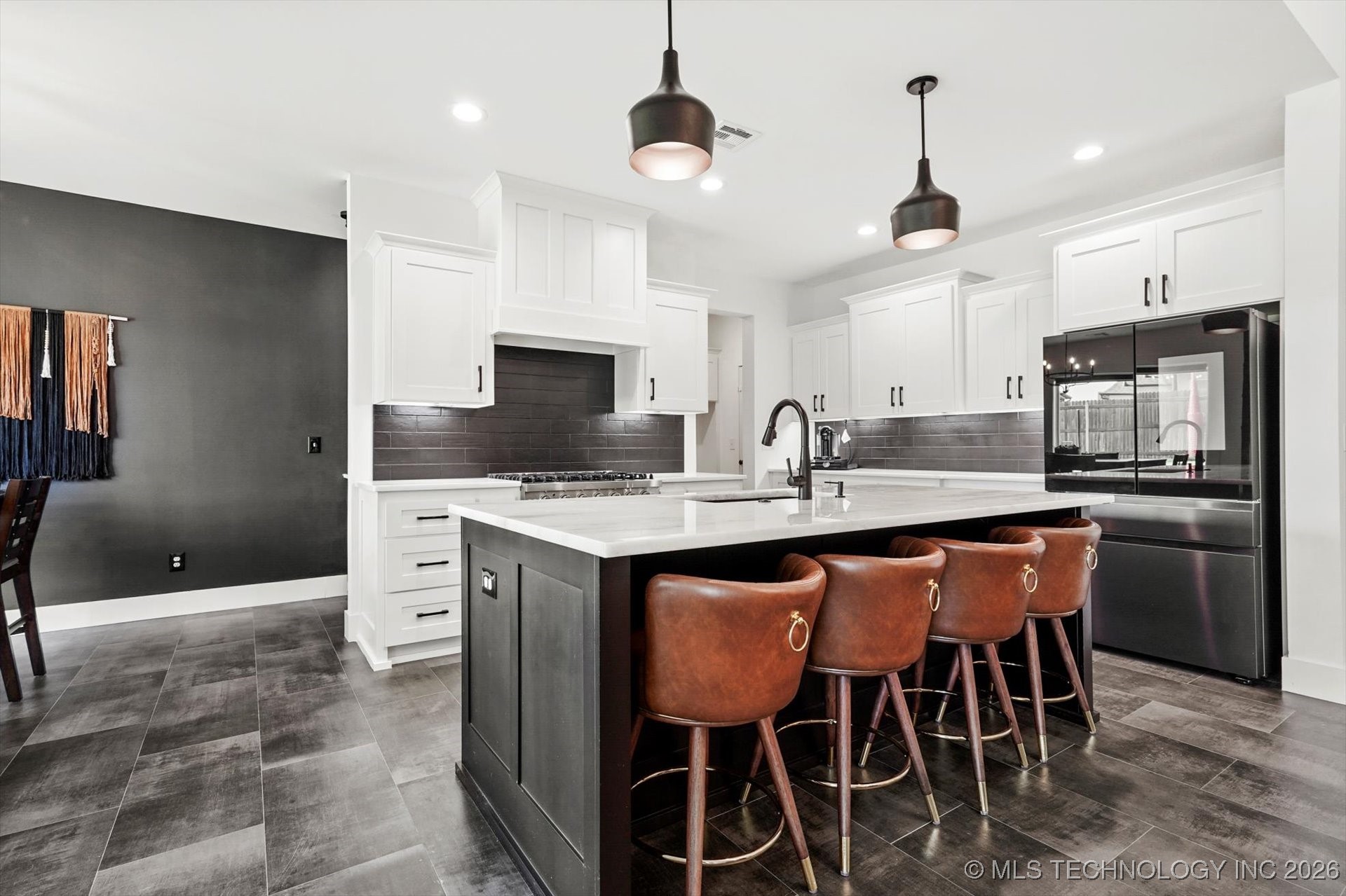 2035 E 138th Place S Property Photo 6