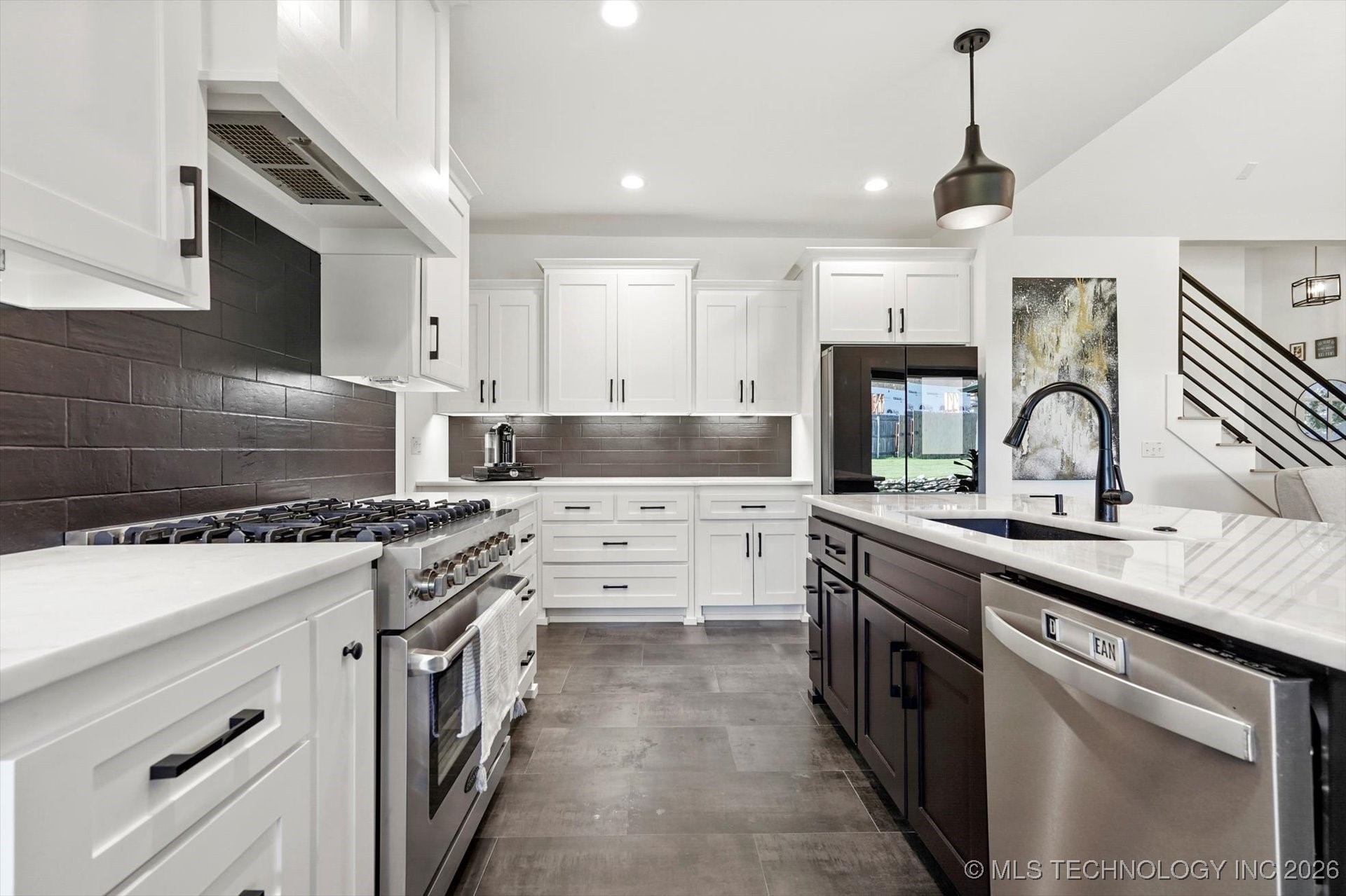 2035 E 138th Place S Property Photo 7