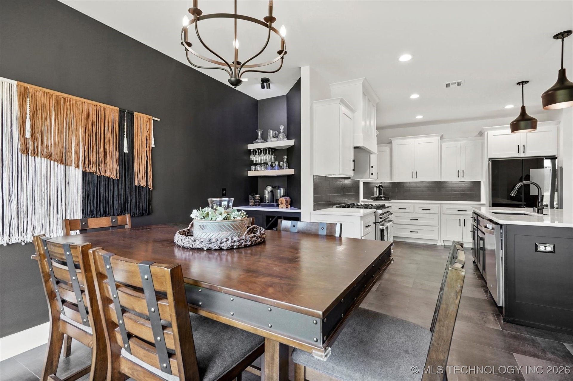 2035 E 138th Place S Property Photo 9