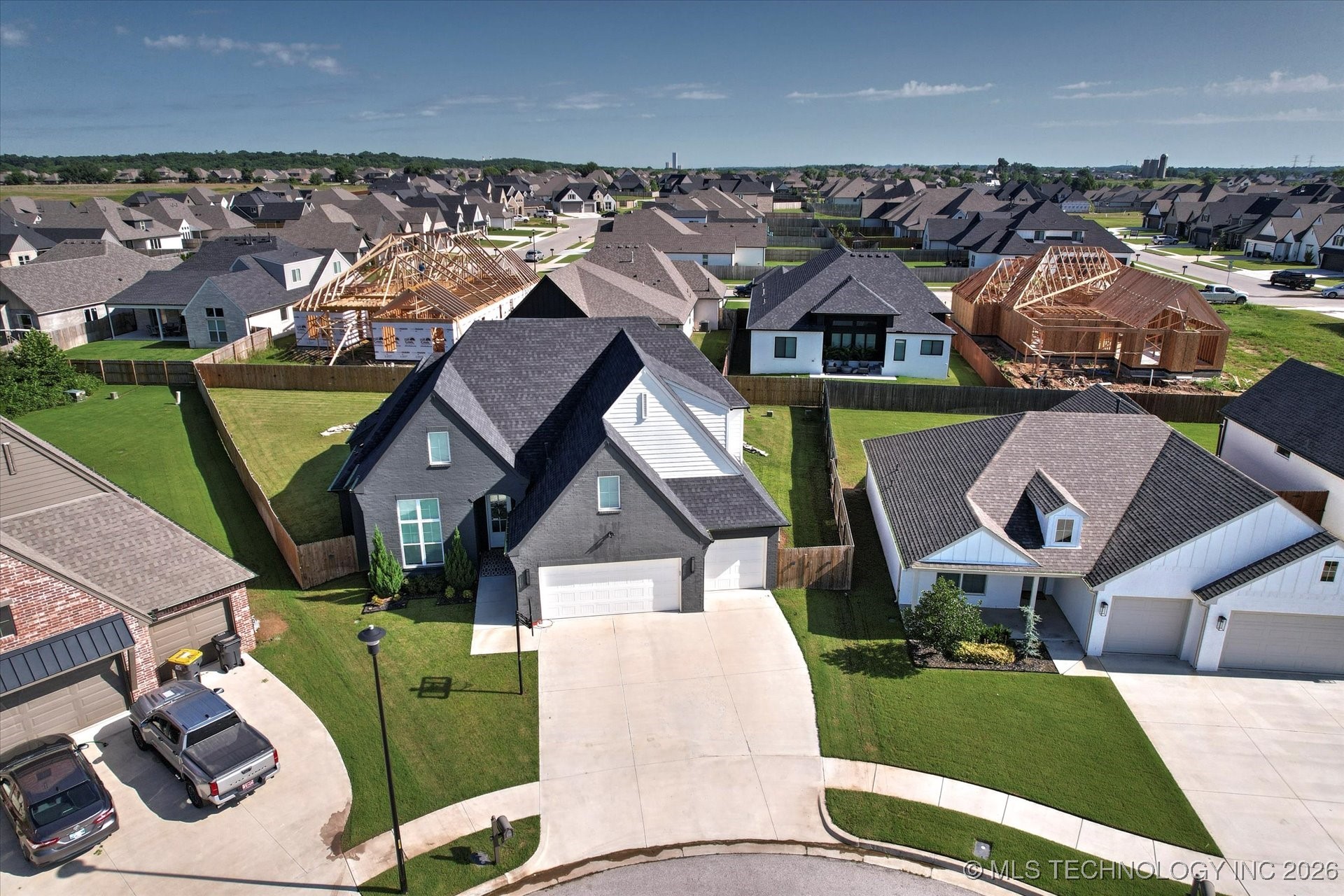 2035 E 138th Place S Property Photo 28