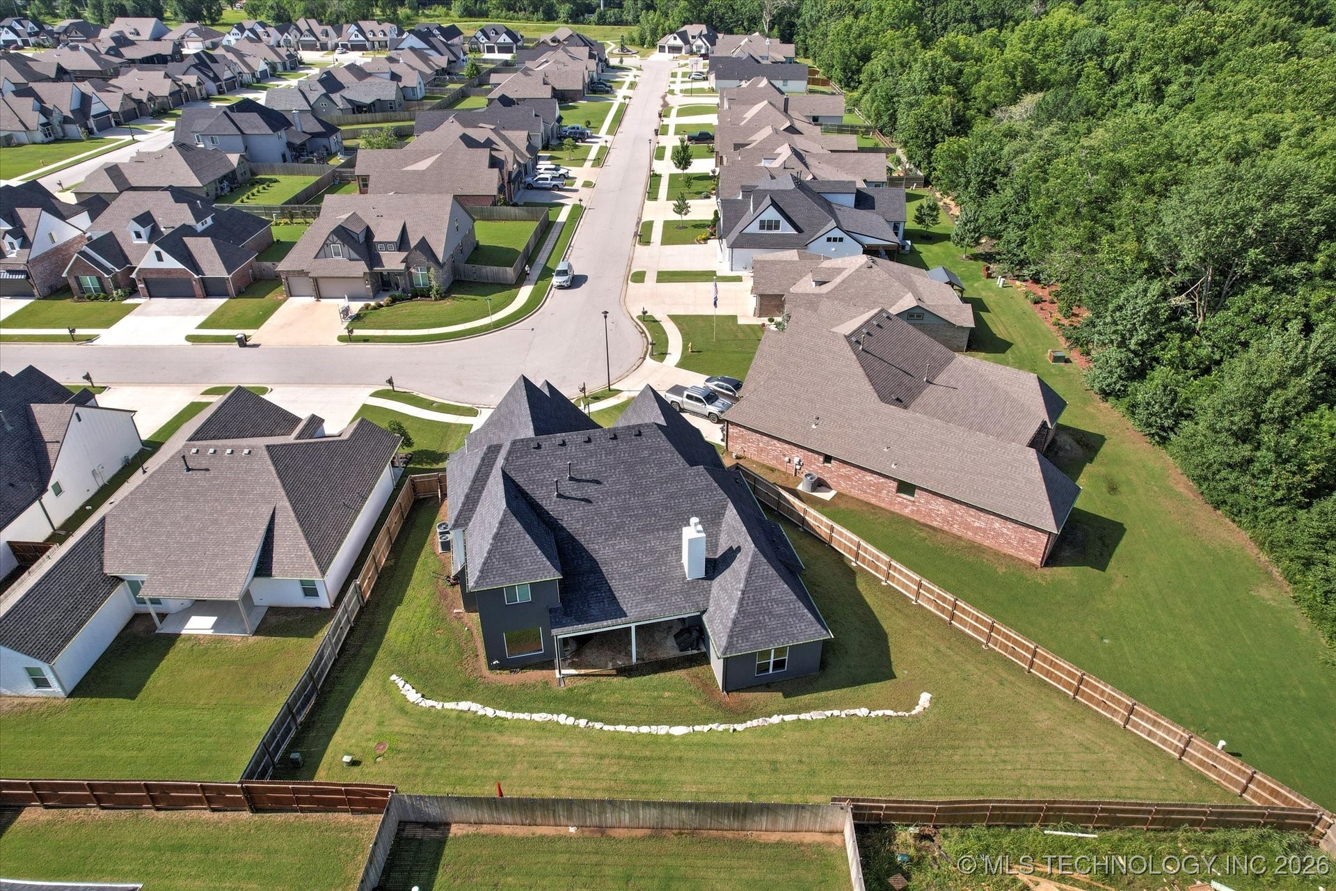 2035 E 138th Place S Property Photo 29