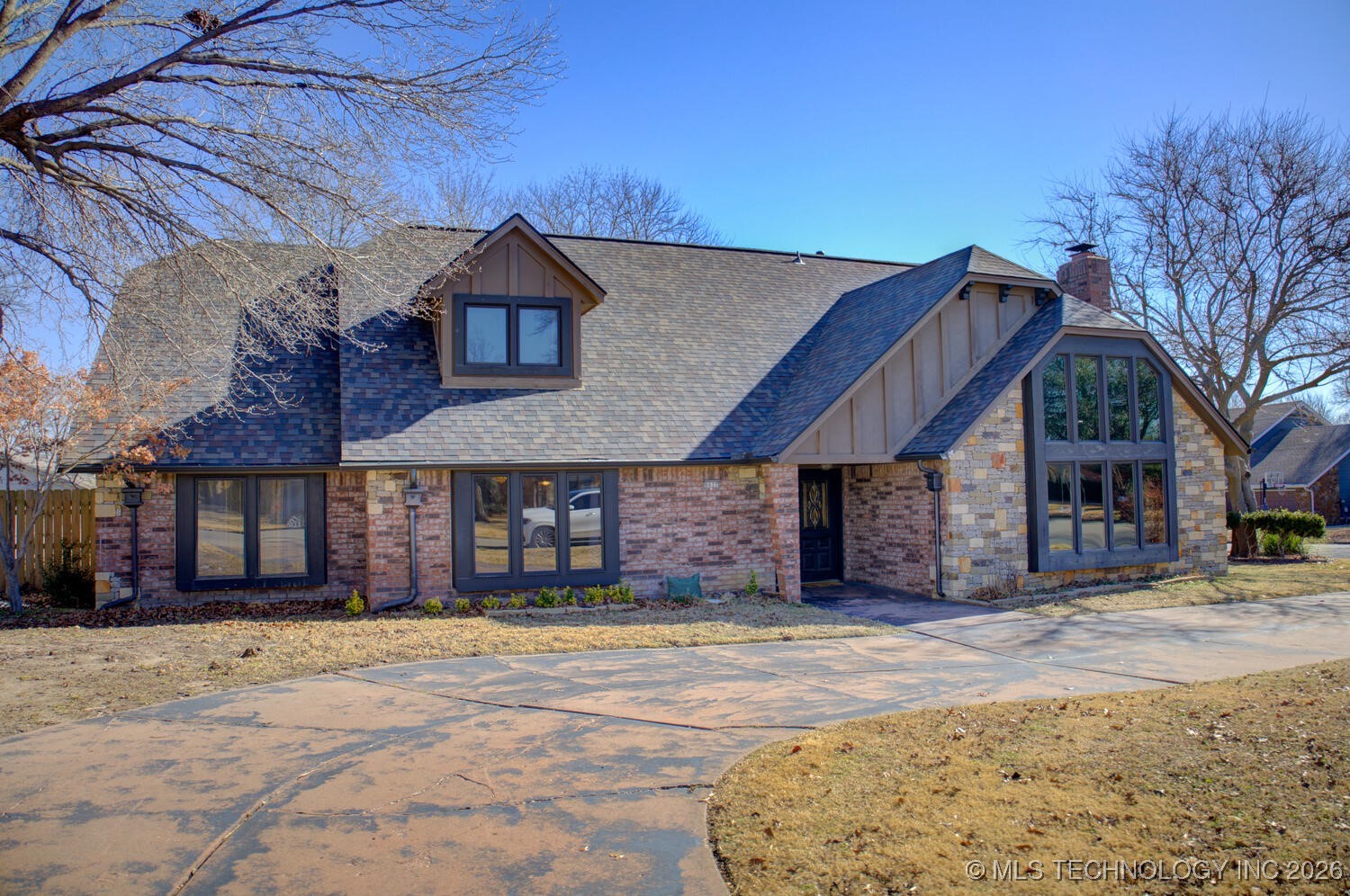 8637 S 73rd East Avenue Property Photo 1