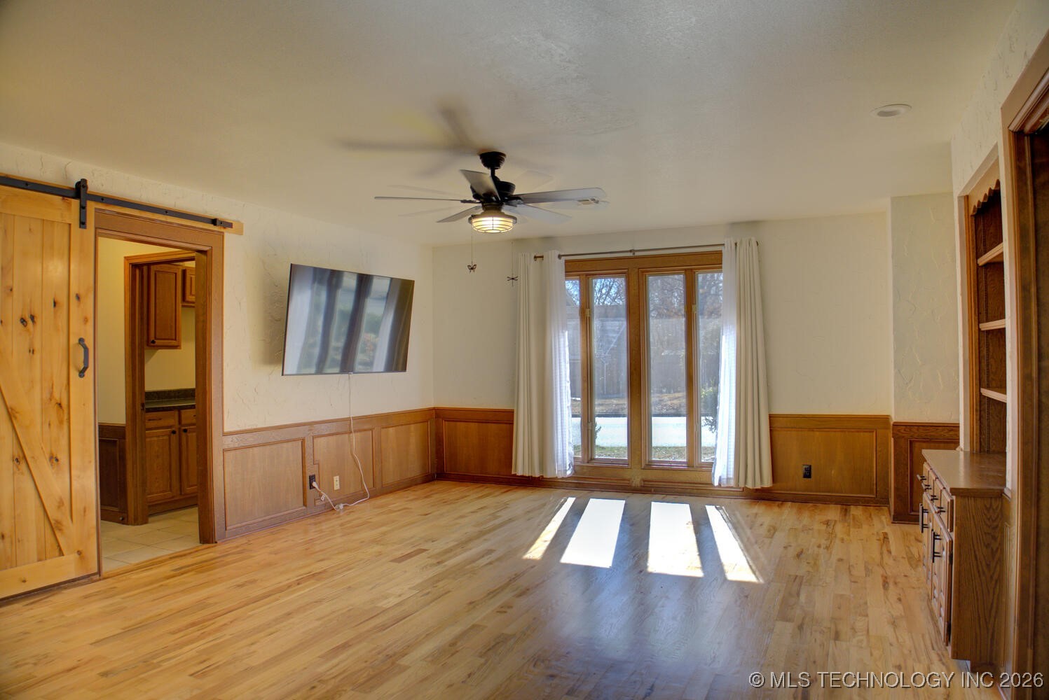 8637 S 73rd East Avenue Property Photo 18