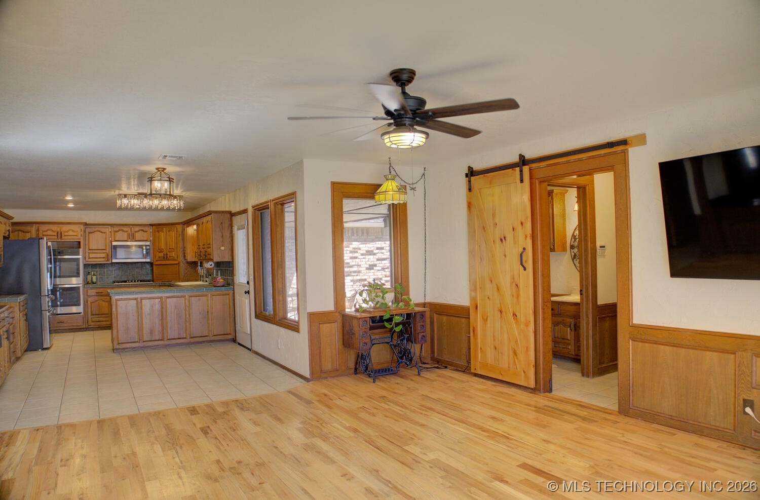 8637 S 73rd East Avenue Property Photo 21