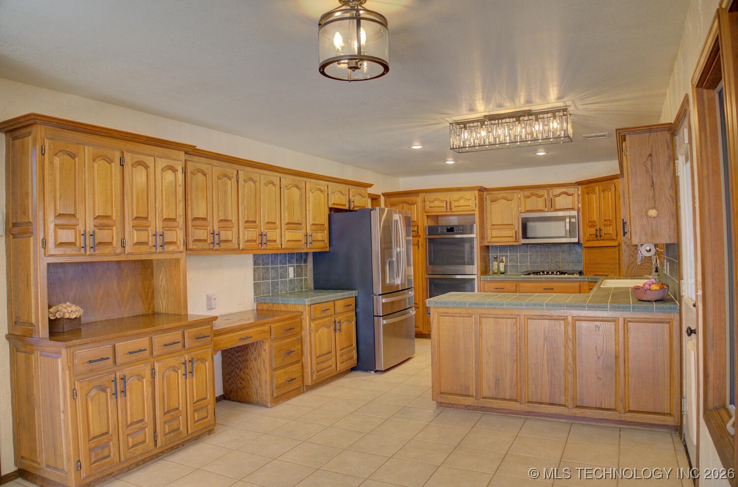 8637 S 73rd East Avenue Property Photo 24