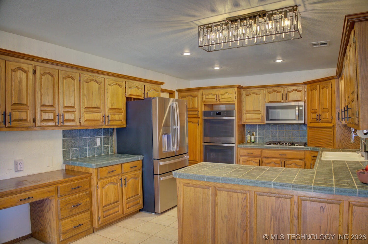 8637 S 73rd East Avenue Property Photo 27